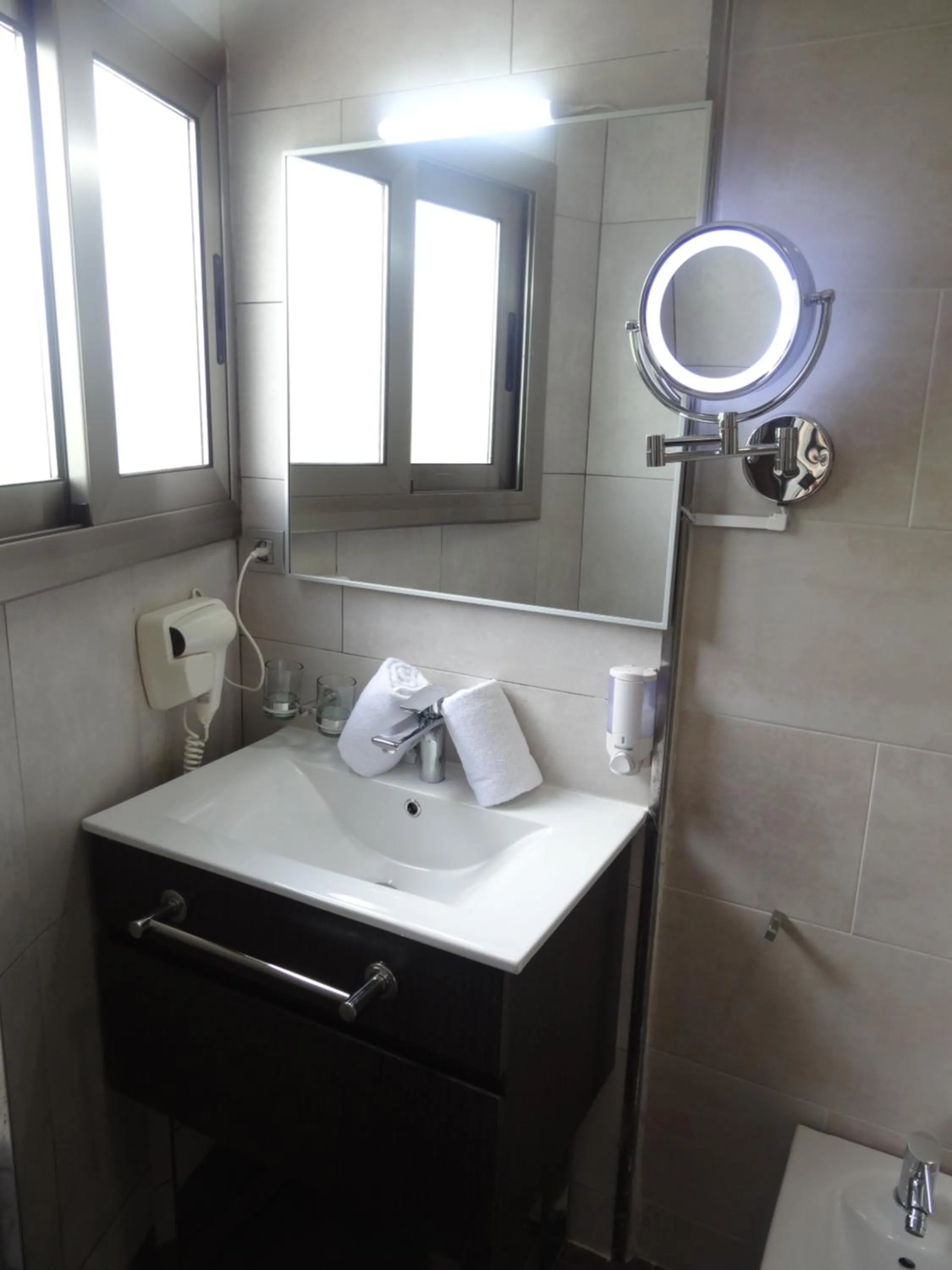 Bathroom in Hotel 170