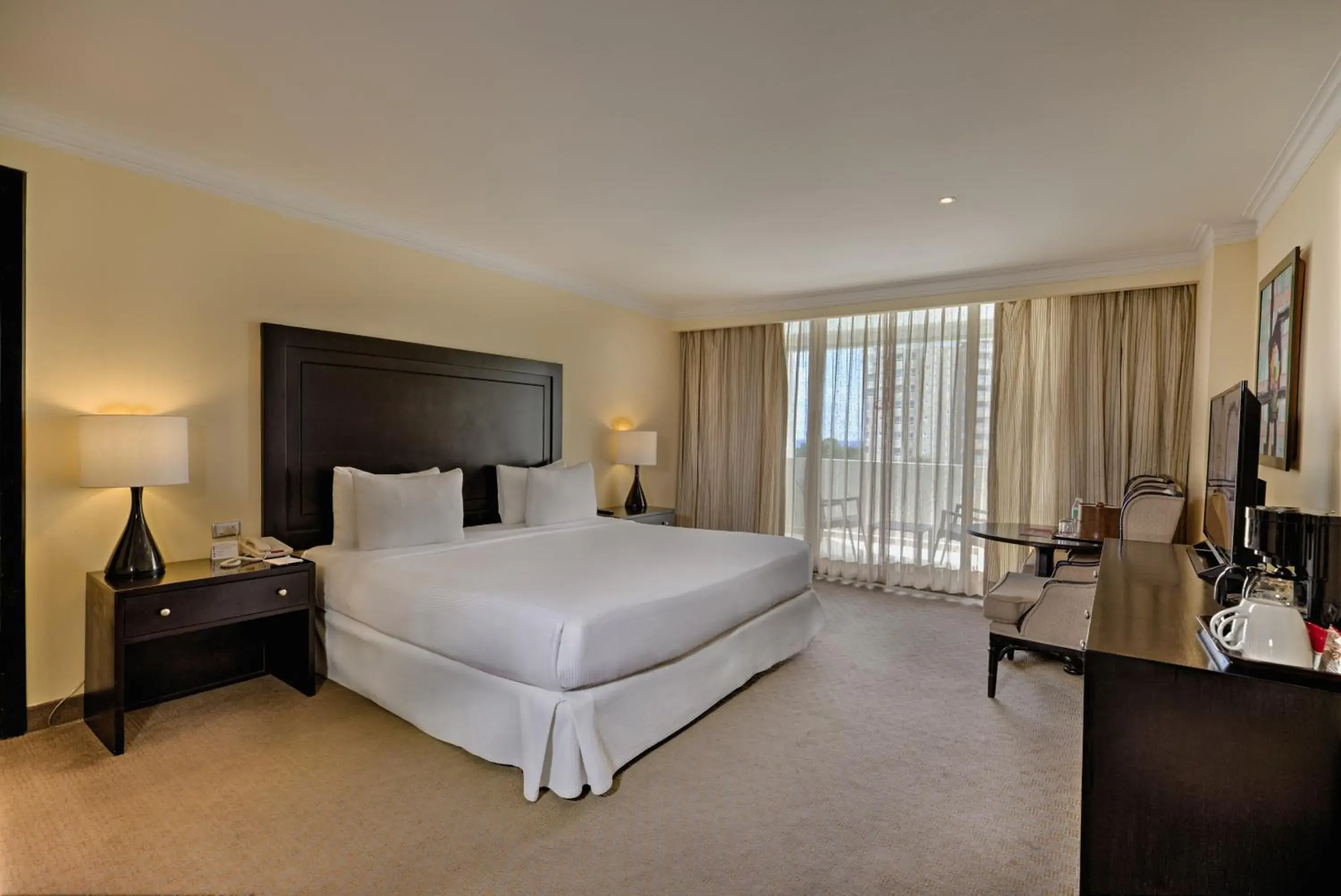 Deluxe in Dominican Fiesta Hotel Deluxe in Dominican Fiesta Hotel