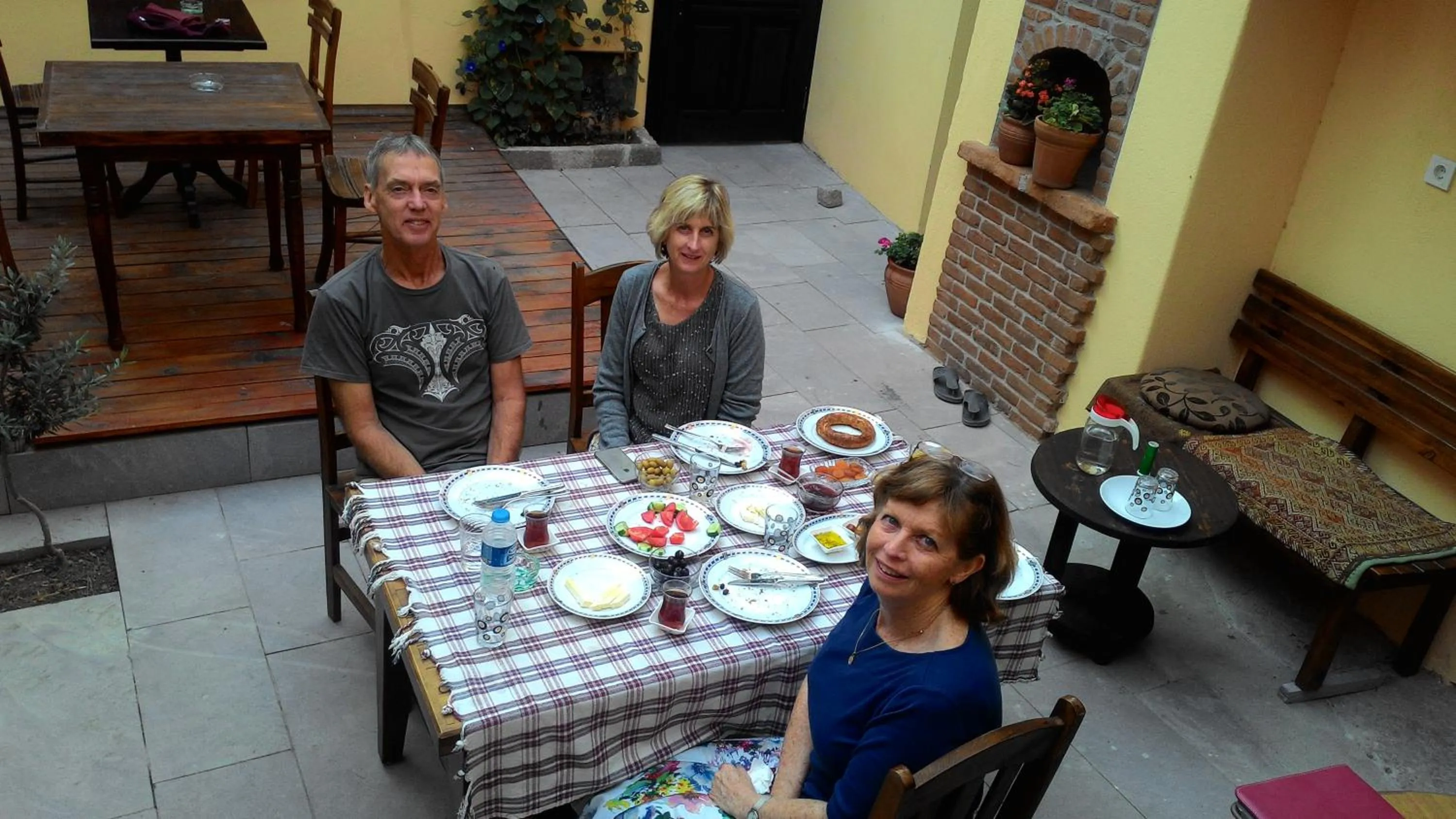 Restaurant/places to eat in Elaia Hotel