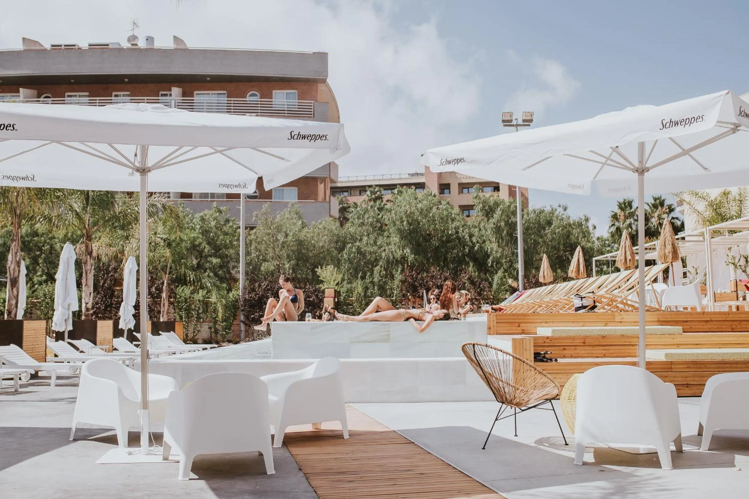 Swimming pool in Palas Pineda