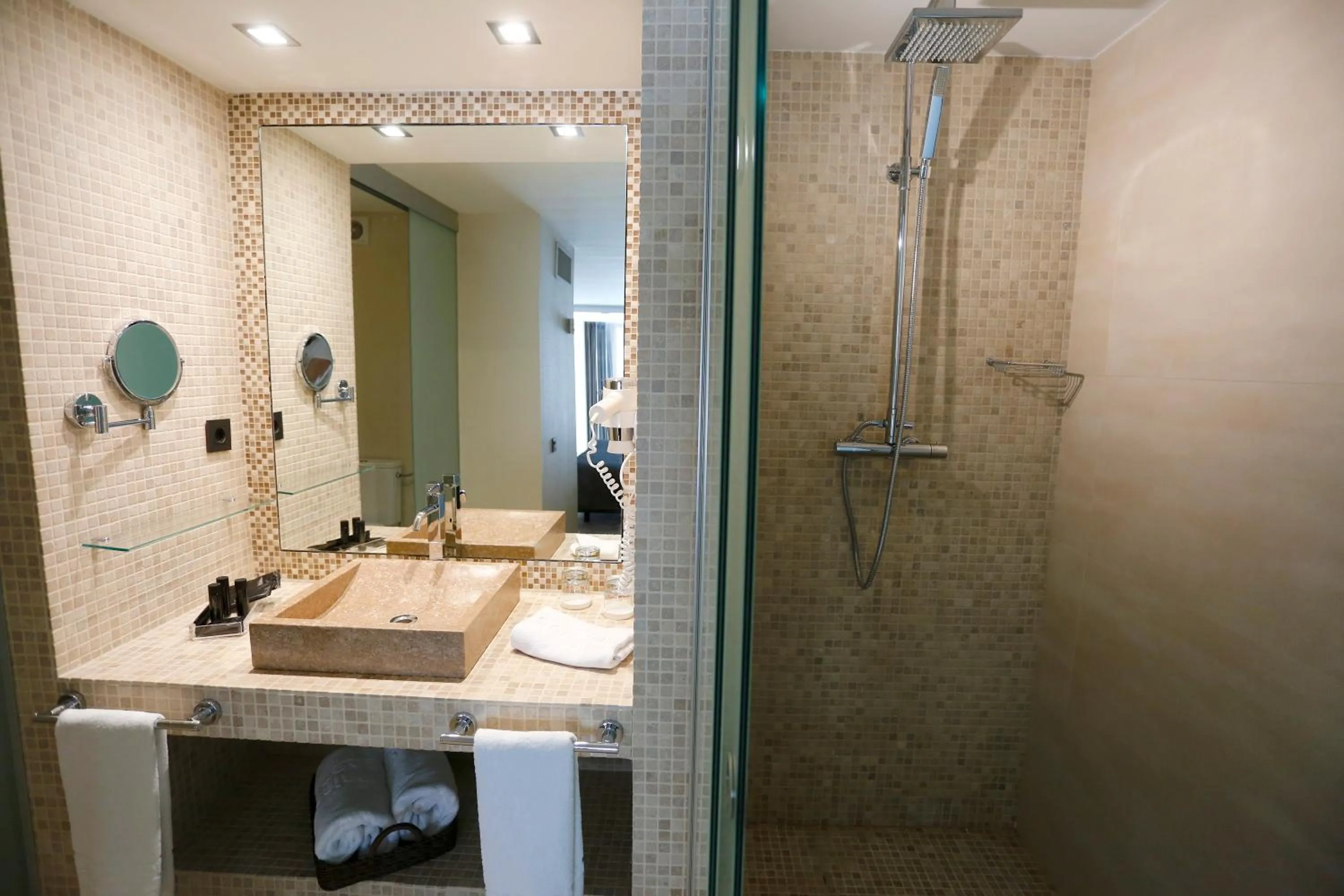 Shower in Gran Palas Hotel - Spa incluido
