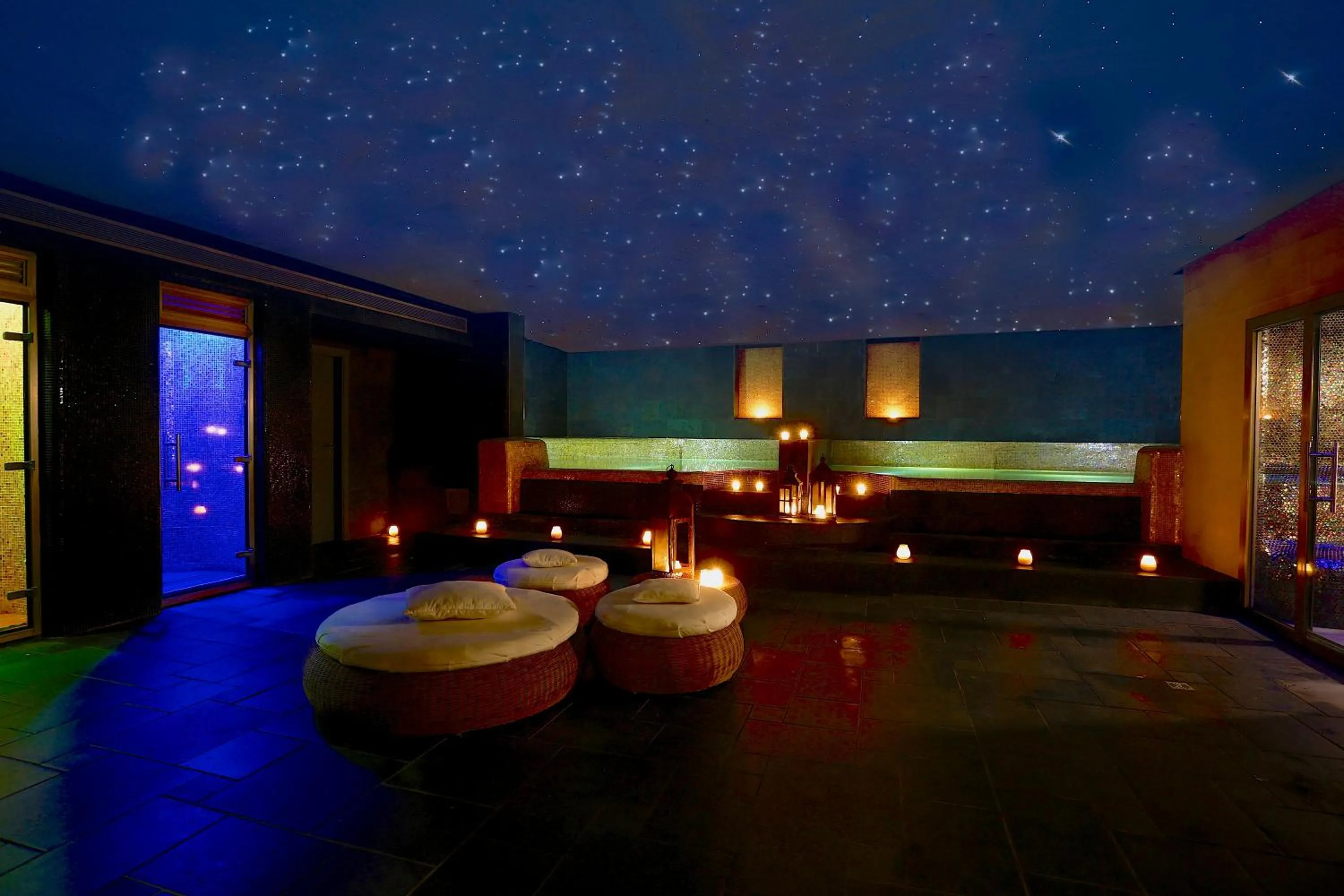 Hot Spring Bath in Gran Palas Hotel - Spa incluido