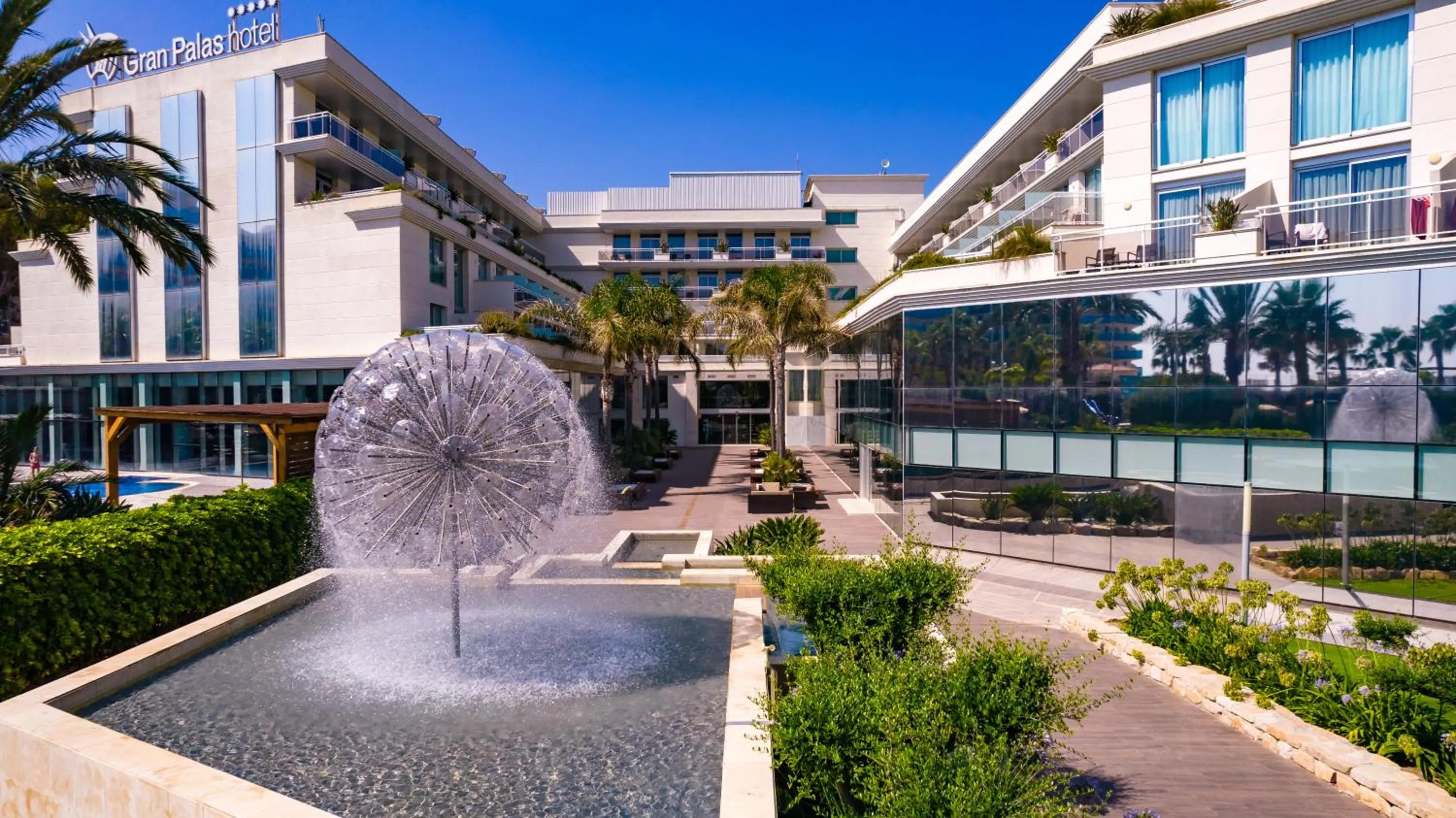 Garden view in Gran Palas Hotel - Spa incluido