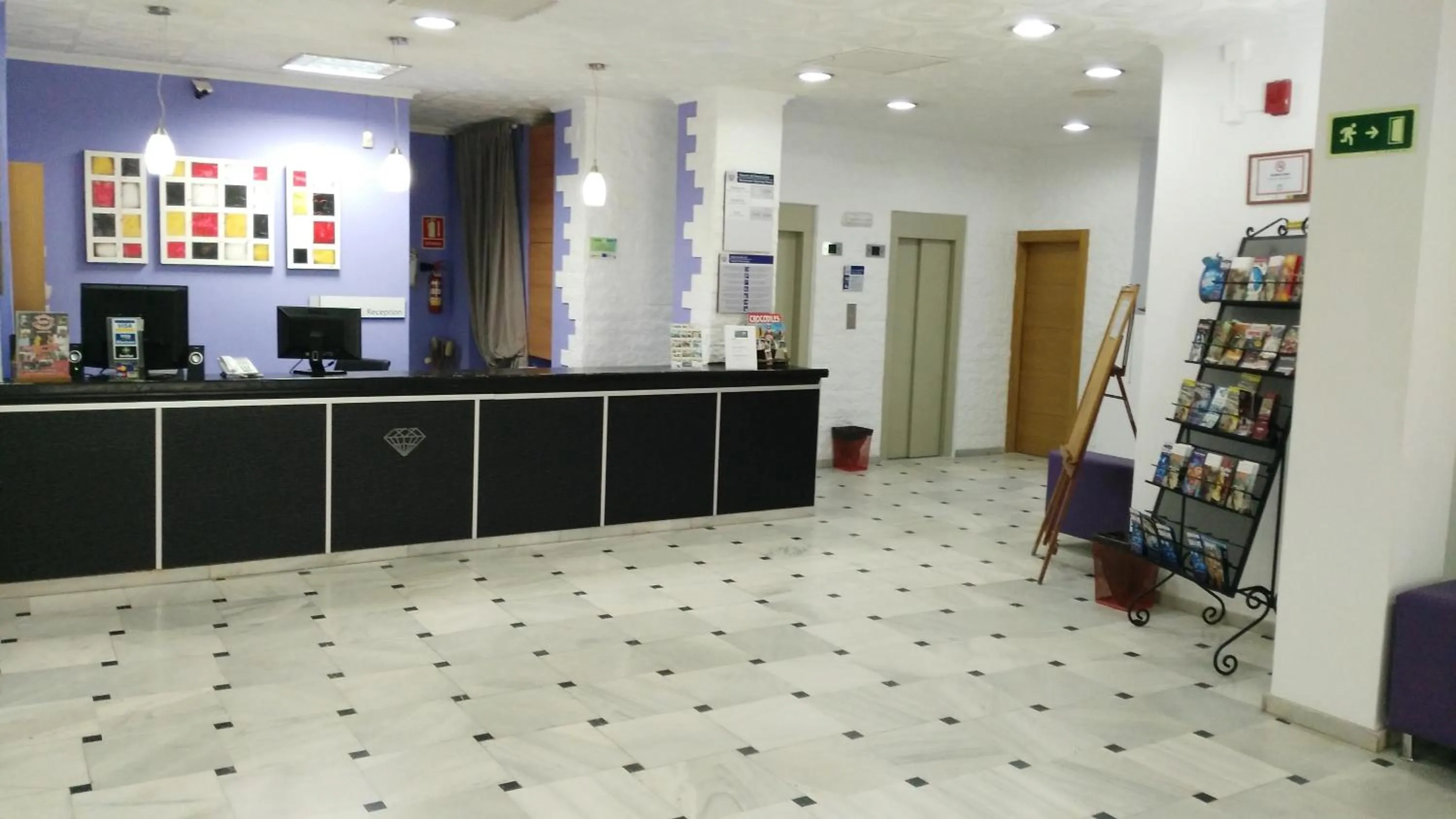 Lobby or reception in Kristal