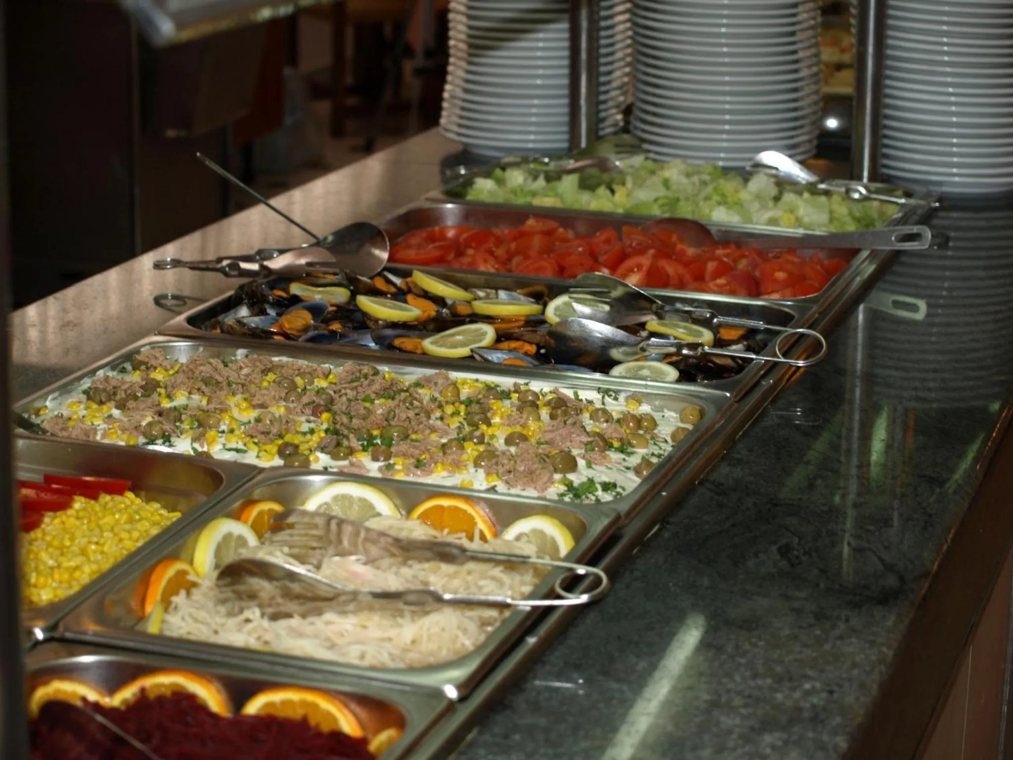 Restaurant/places to eat in Kristal