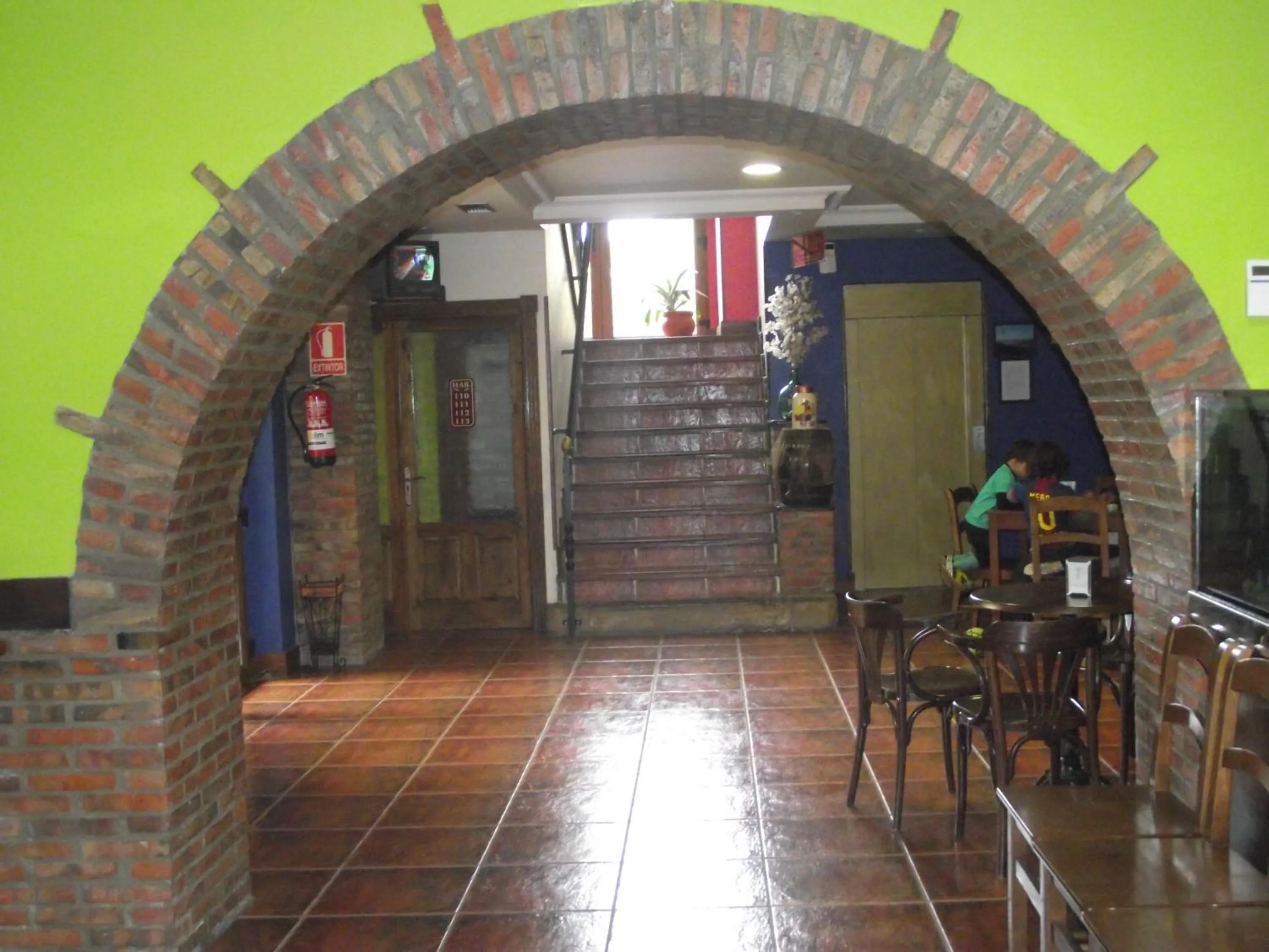 Restaurant/places to eat in Hotel Marfrei