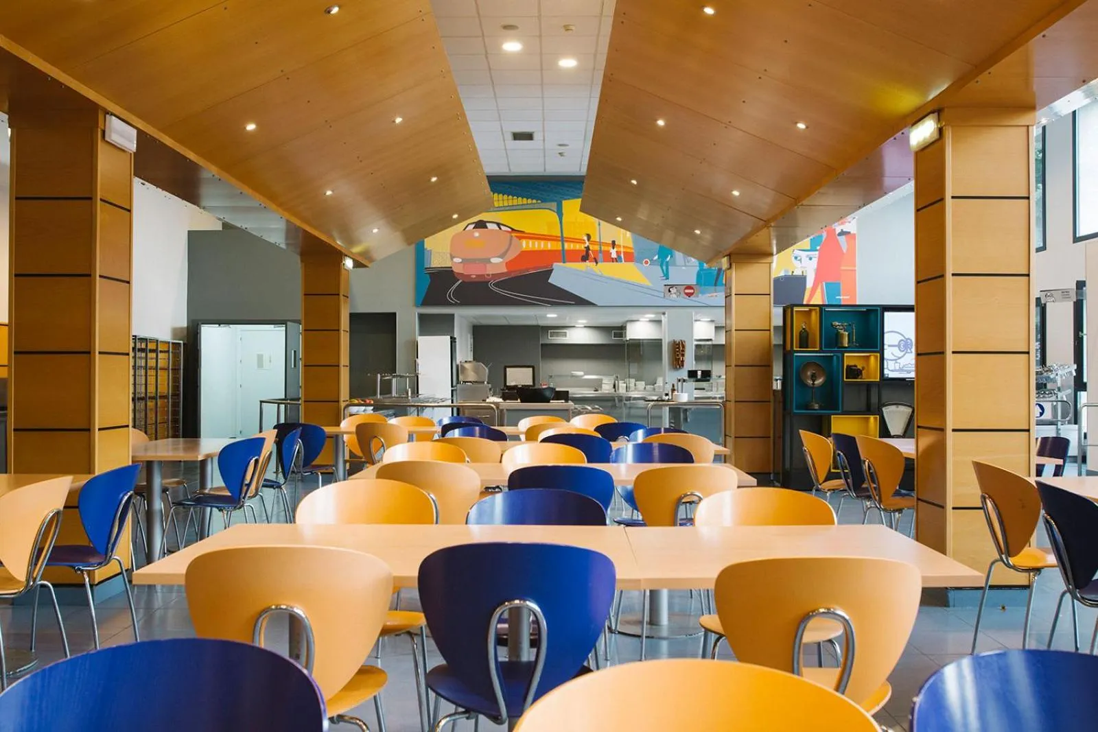 Restaurant/places to eat in Olarain