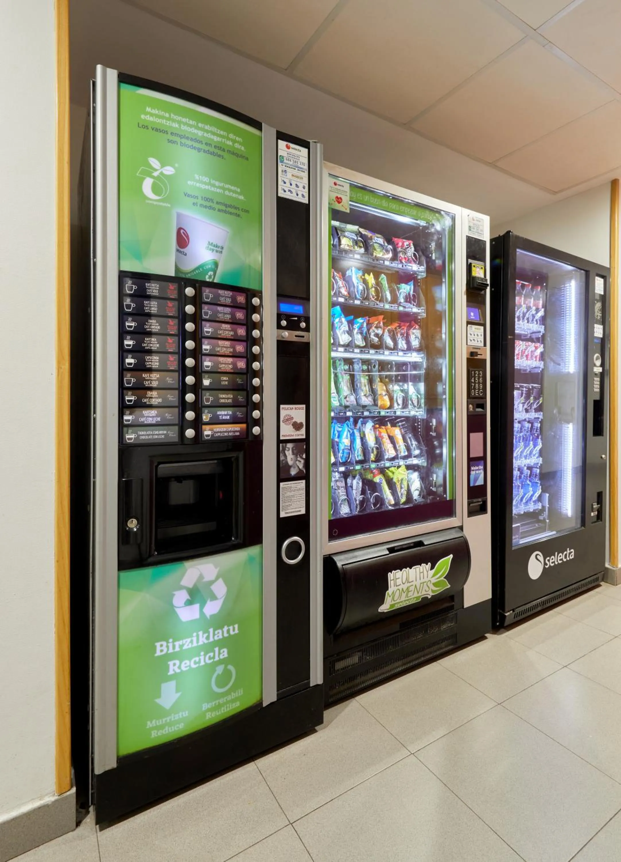 vending machine in Olarain