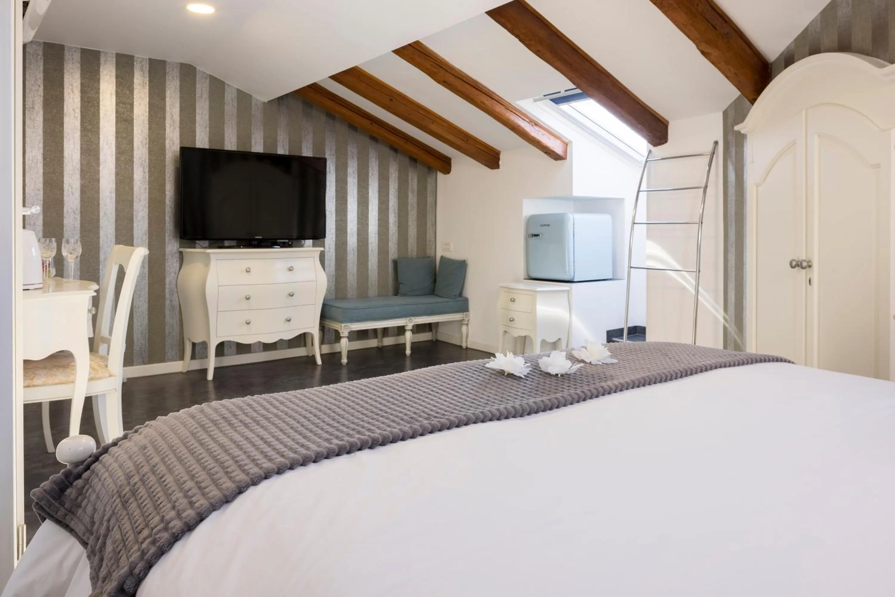 TV and multimedia, Bed in Benecanka Casa Veneziana Piran