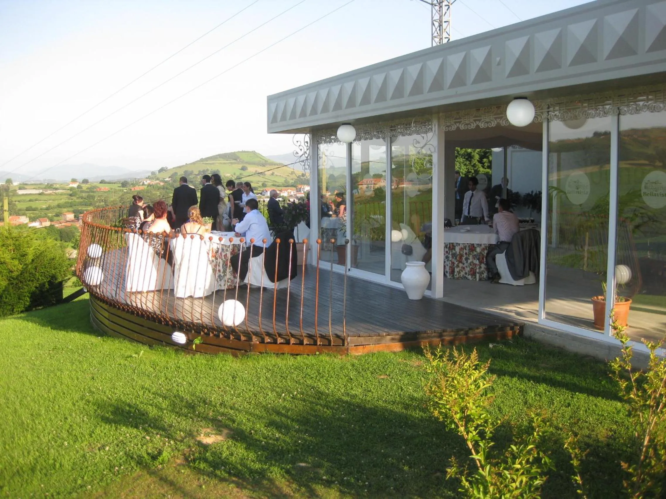 People in Hotel Colegiata