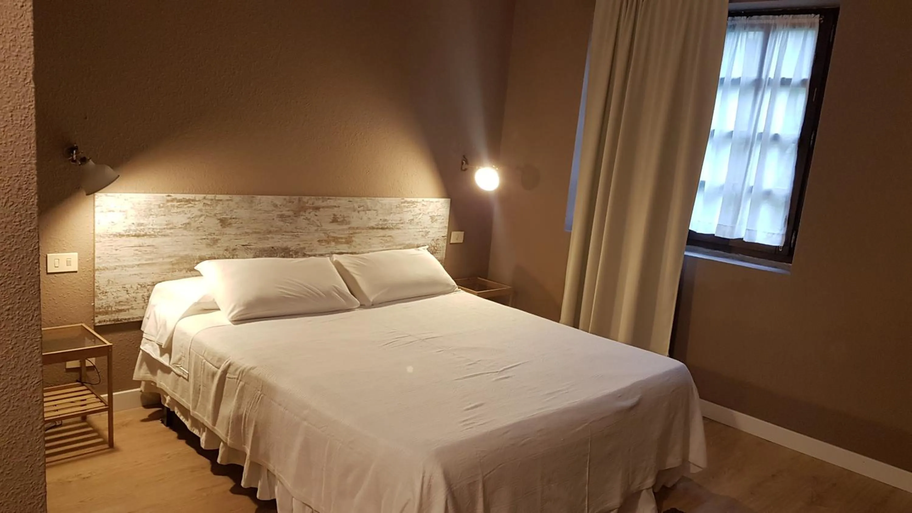 Bed in Hotel Colegiata