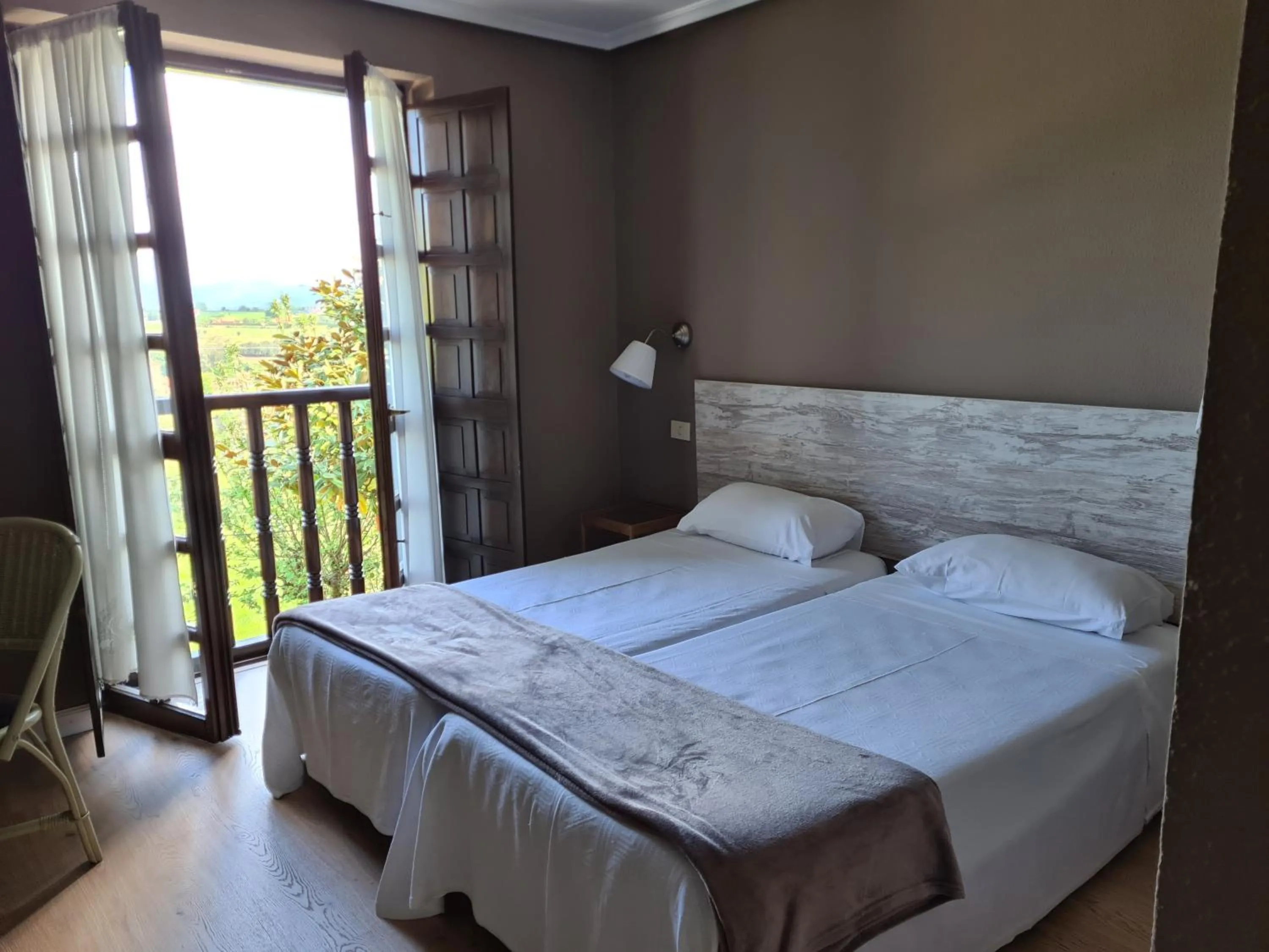 Photo of the whole room, Bed in Hotel Colegiata