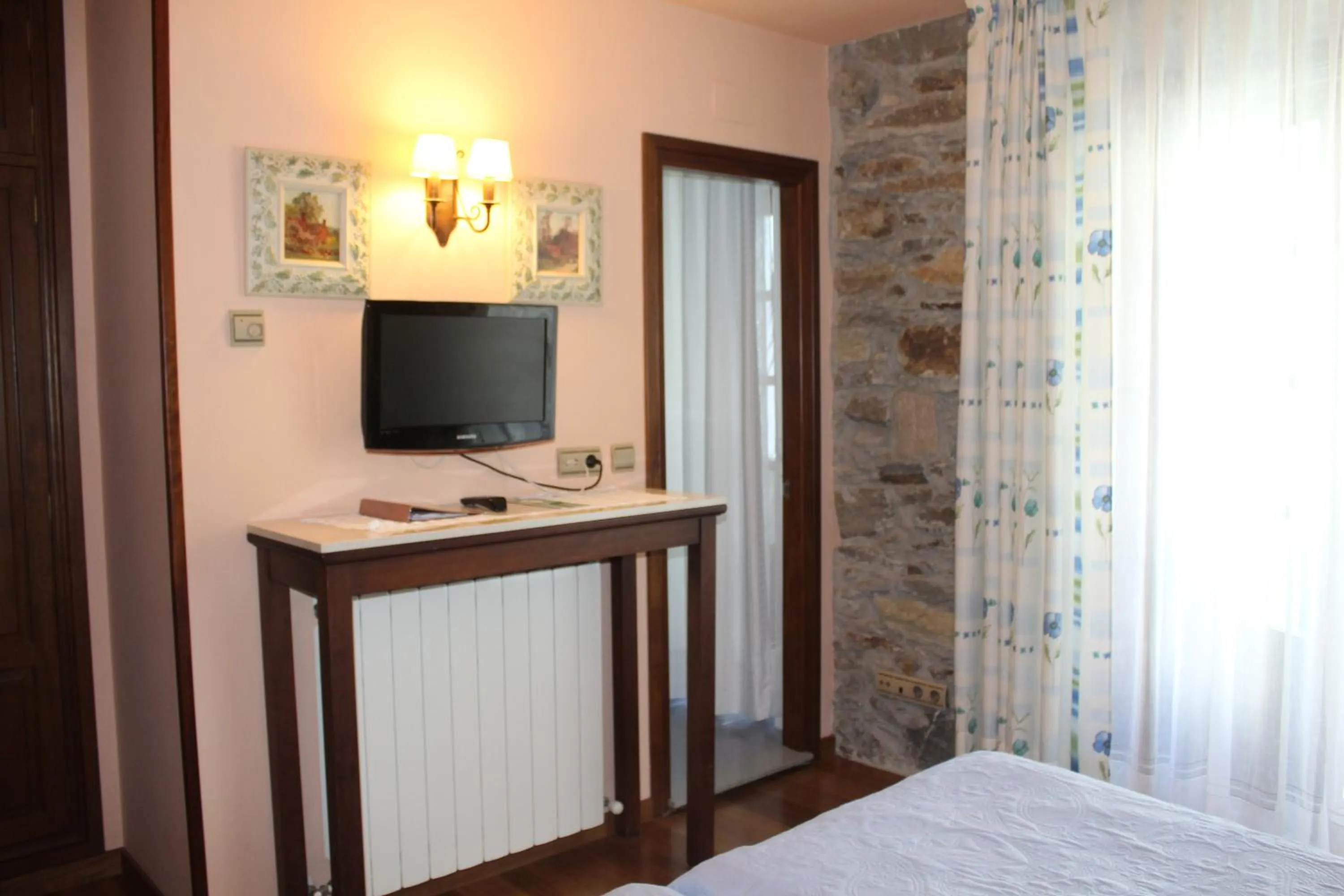 Decorative detail, Bed in Hotel Casa Prendes