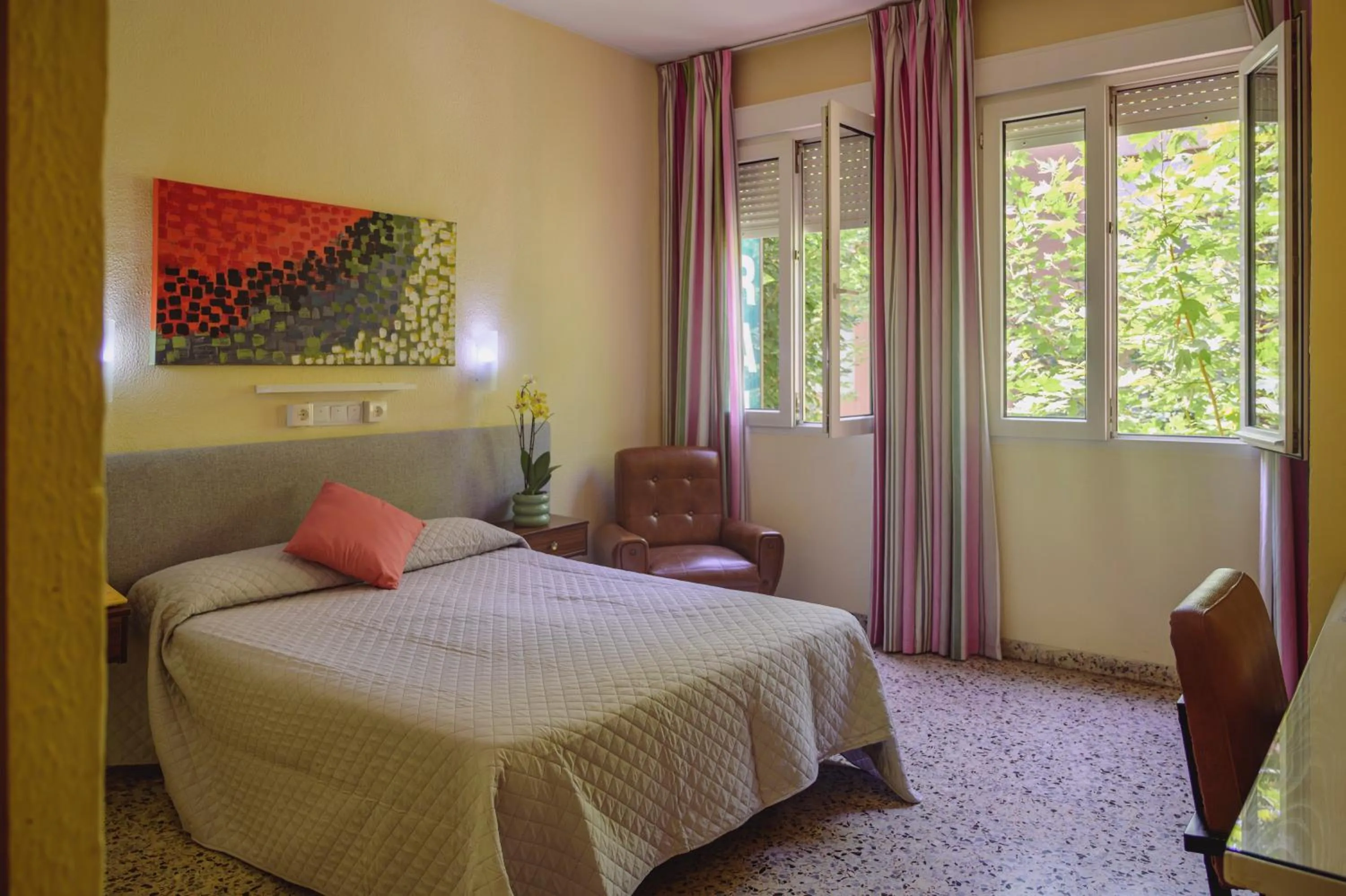 Photo of the whole room, Bed in Hotel Paraíso