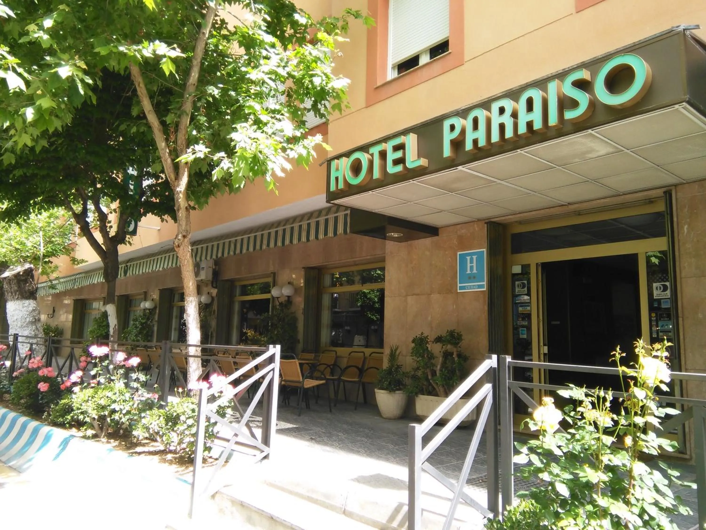 Property building in Hotel Paraíso