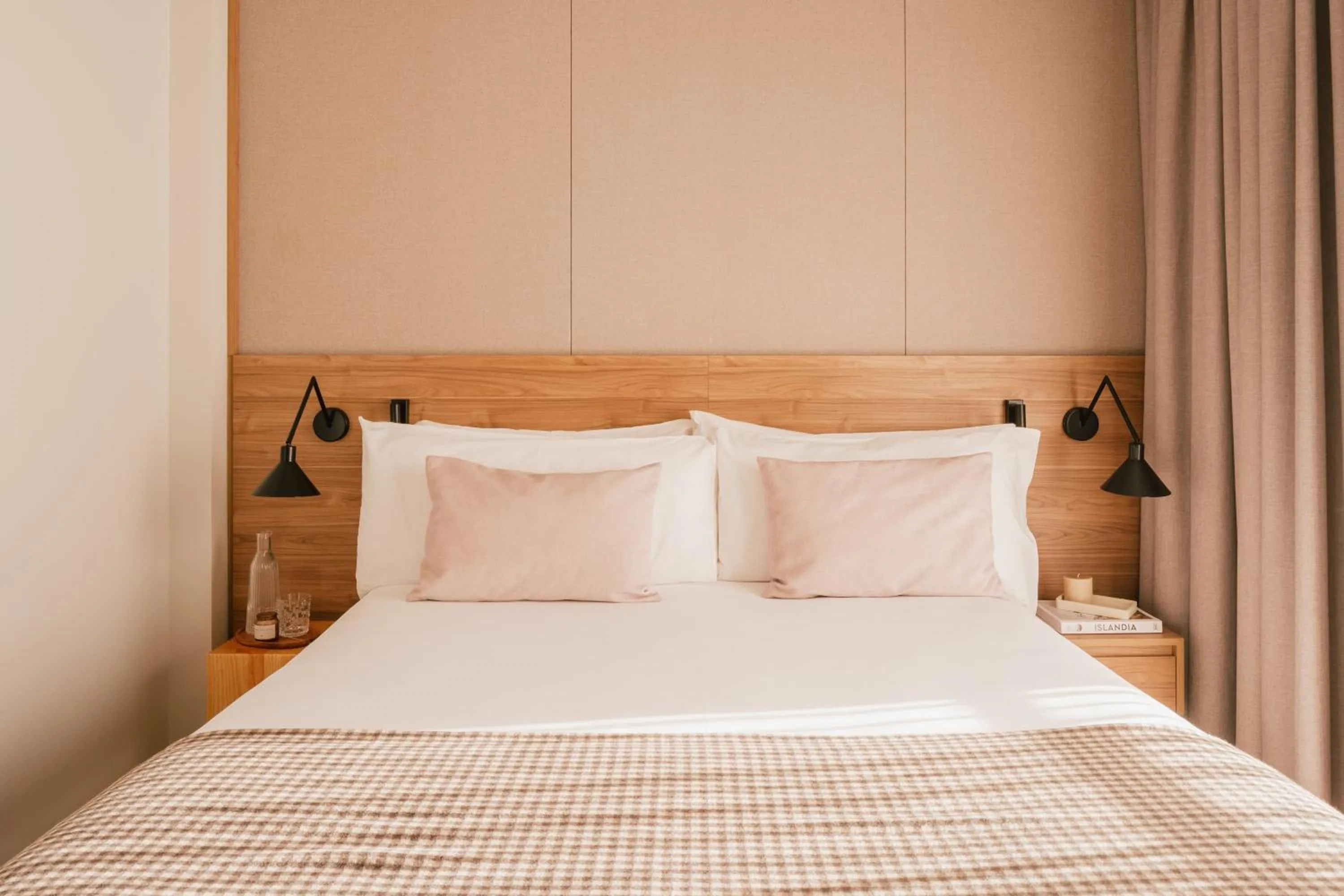 Bed in MiM Baqueira Meliá Collection