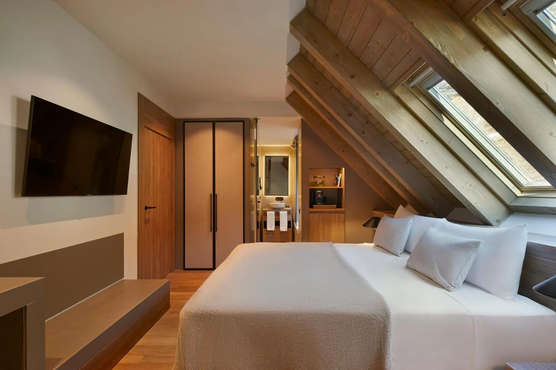 Double Room in Hotel MIM Baqueira Luxury & SPA