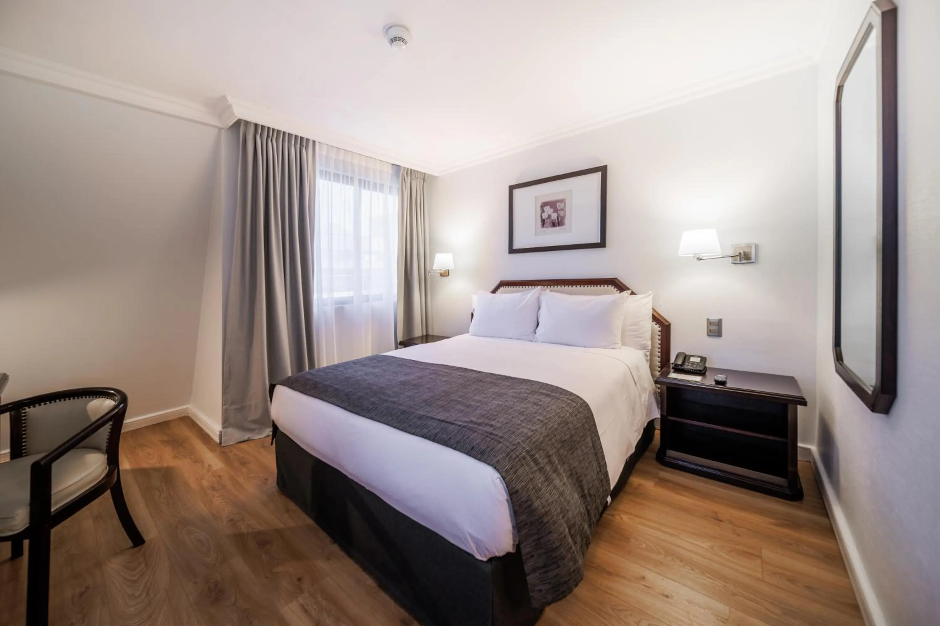 Bed in Wyndham Garden Santiago Kennedy