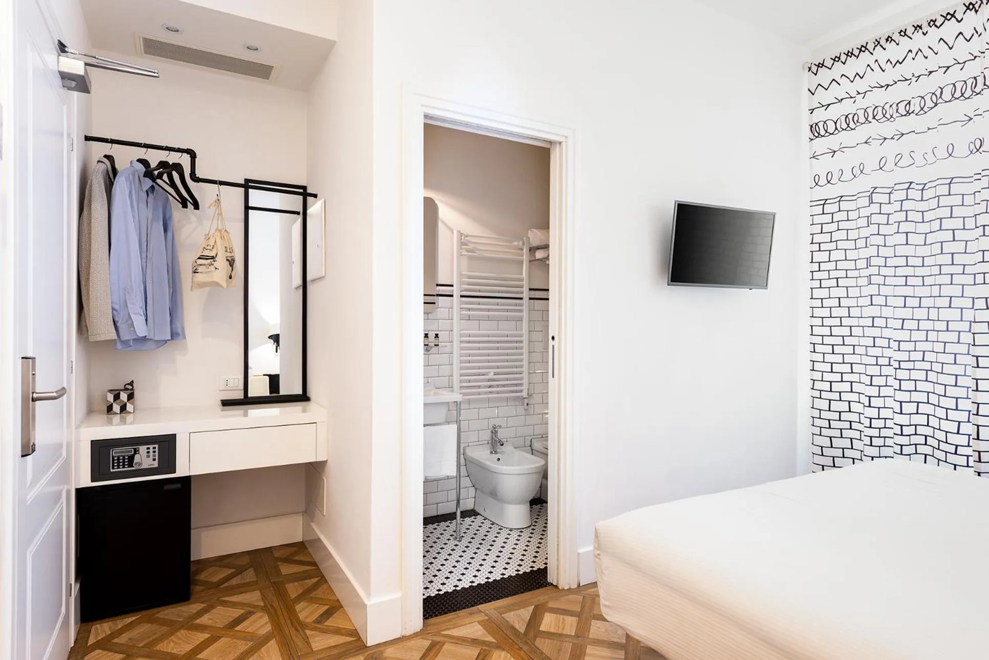 Bathroom, Bed in Sleep B&B