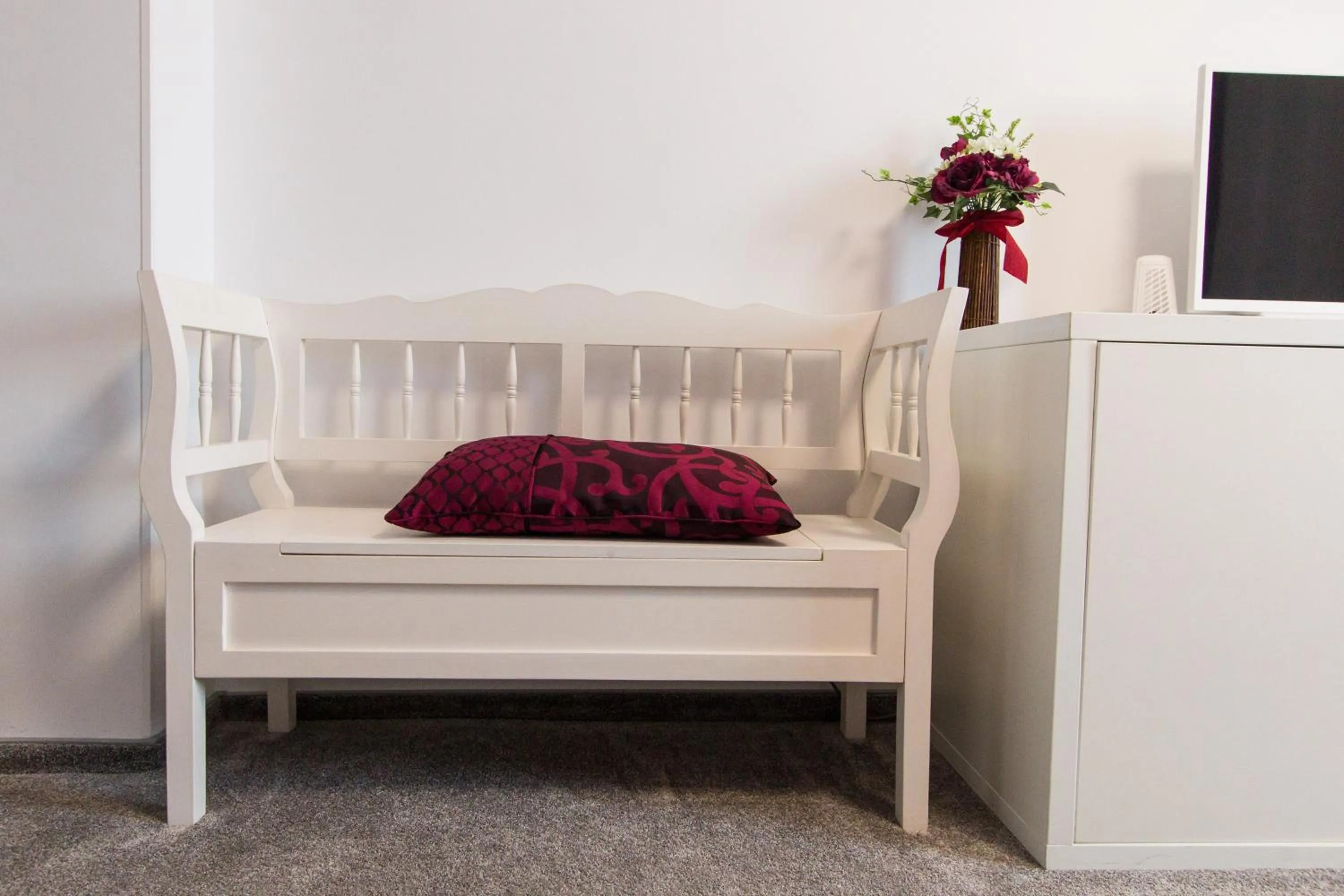 Photo of the whole room, Bed in Hotel Evianne Boutique