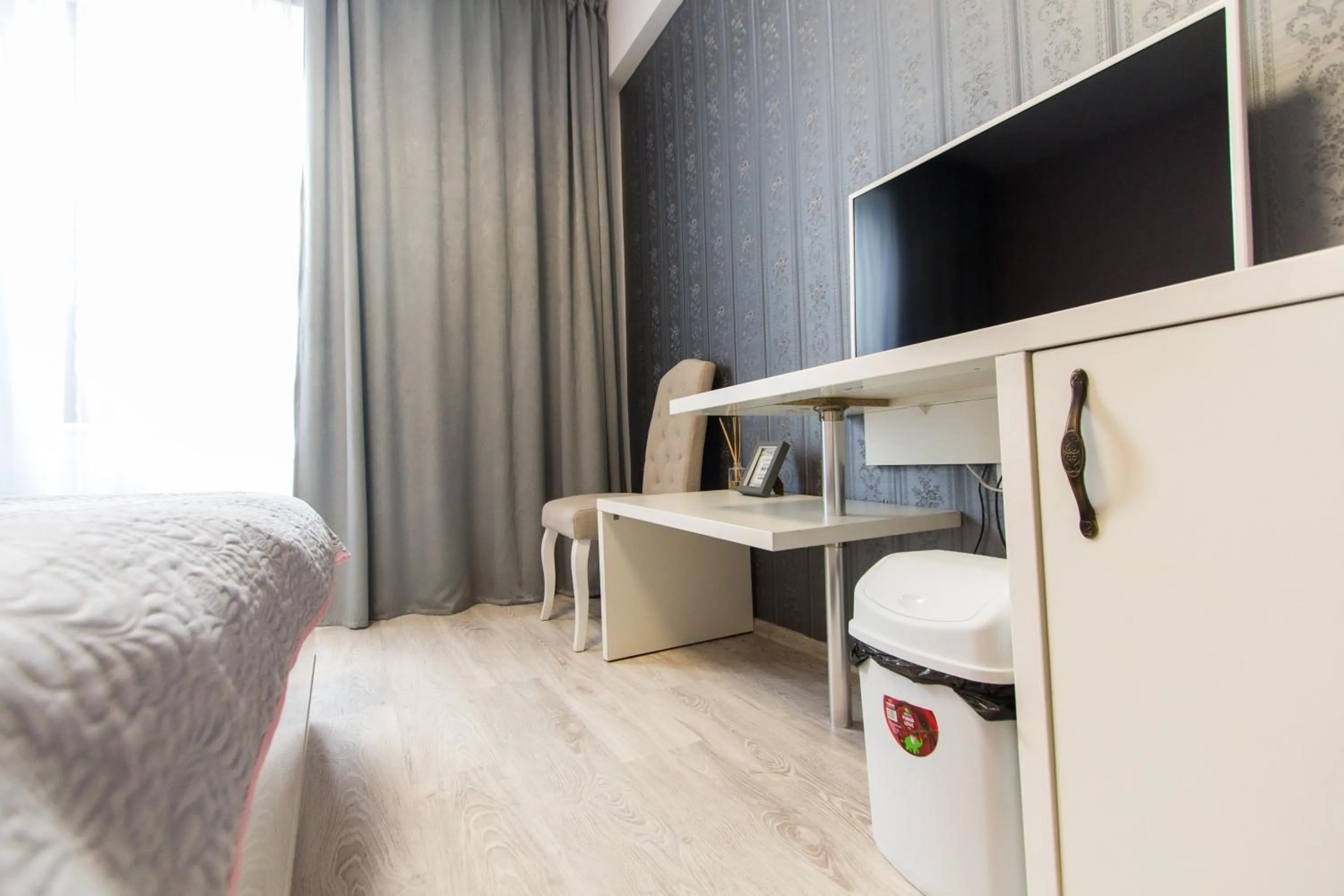 Photo of the whole room, Bed in Hotel Evianne Boutique