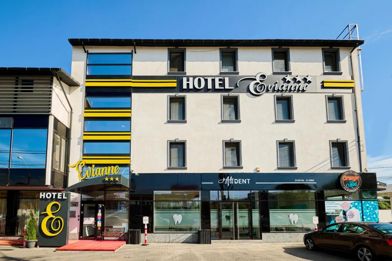 Property building in Hotel Evianne Boutique