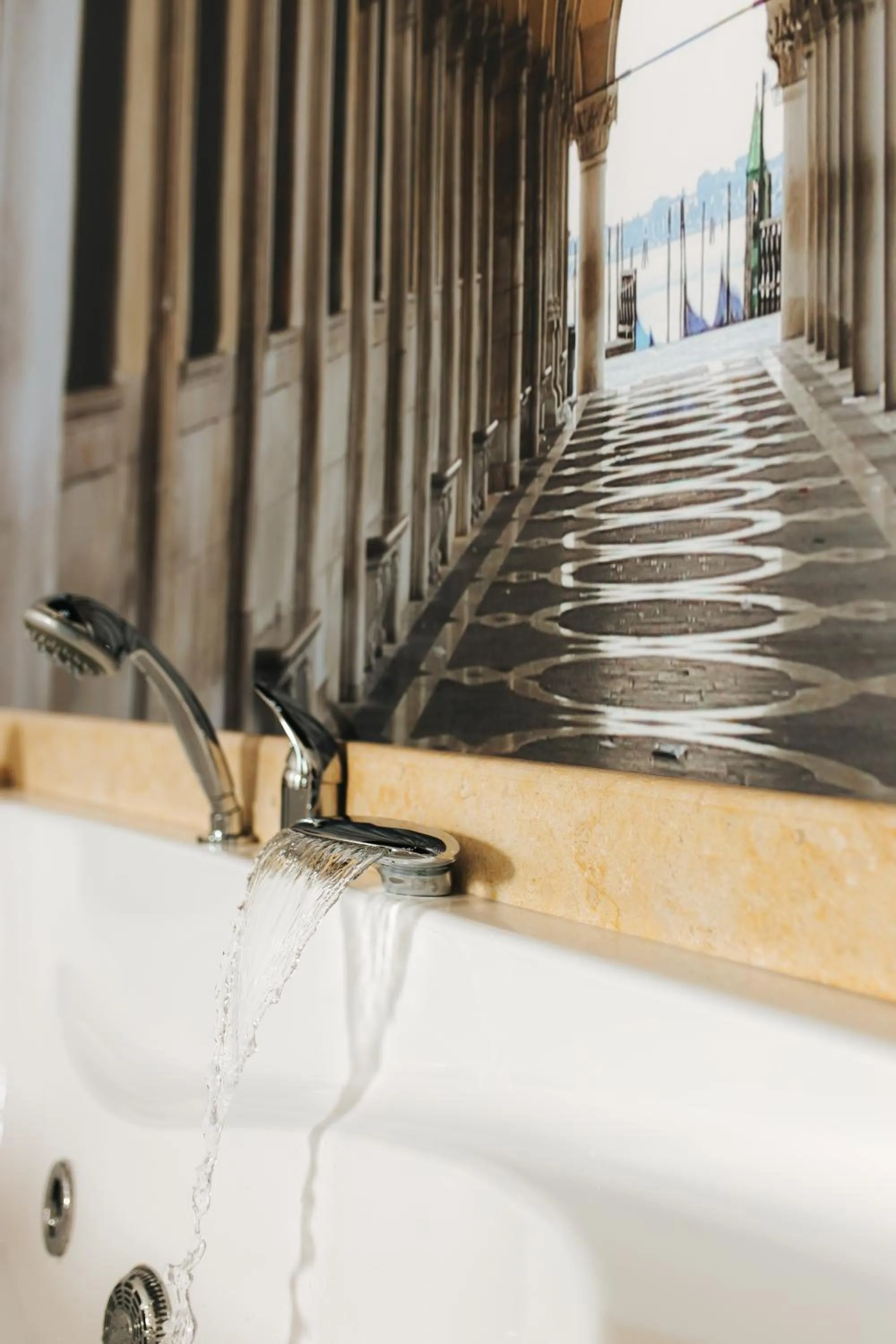 Photo of the whole room in Hotel Evianne Boutique