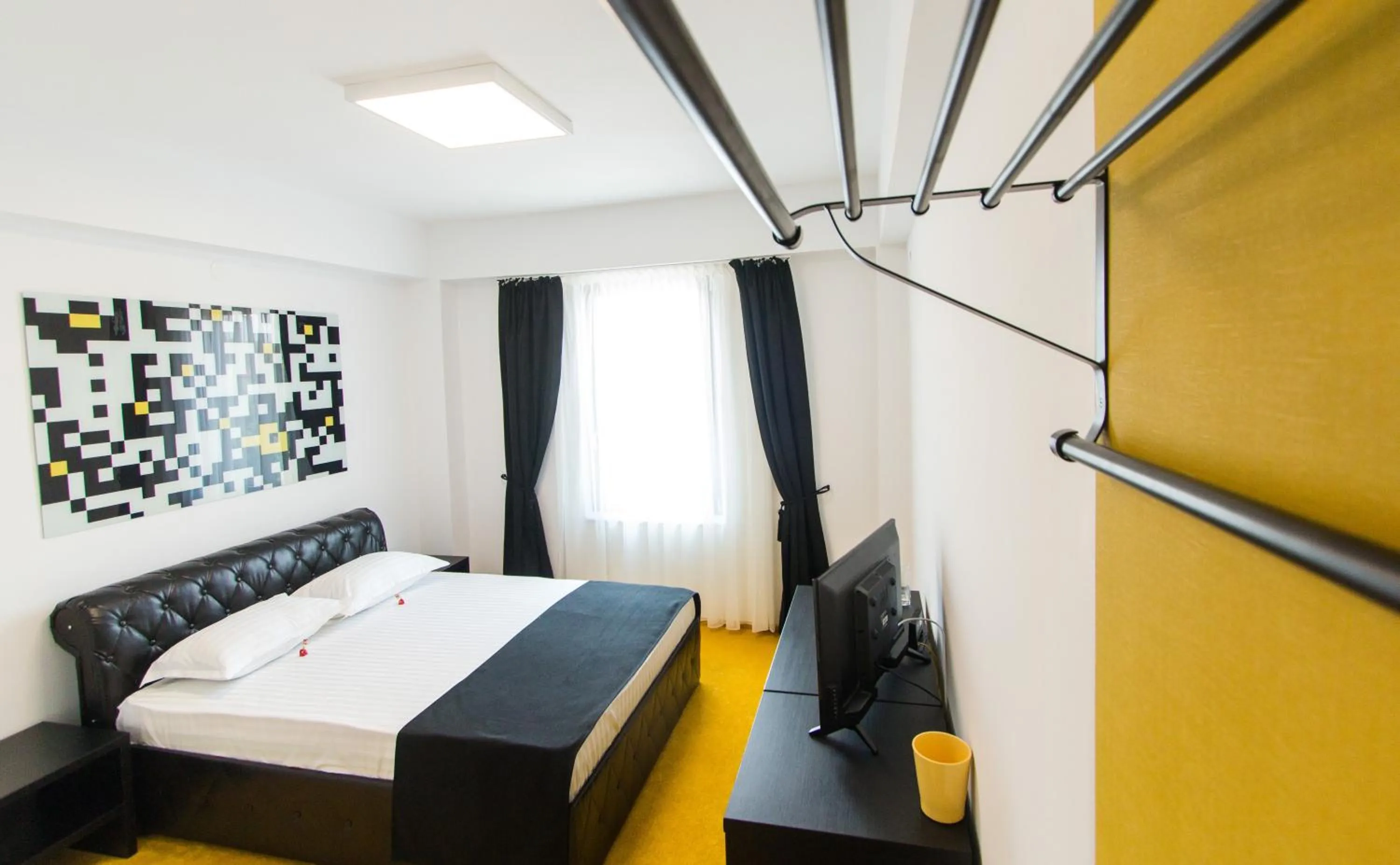 Photo of the whole room, Bed in Hotel Evianne Boutique