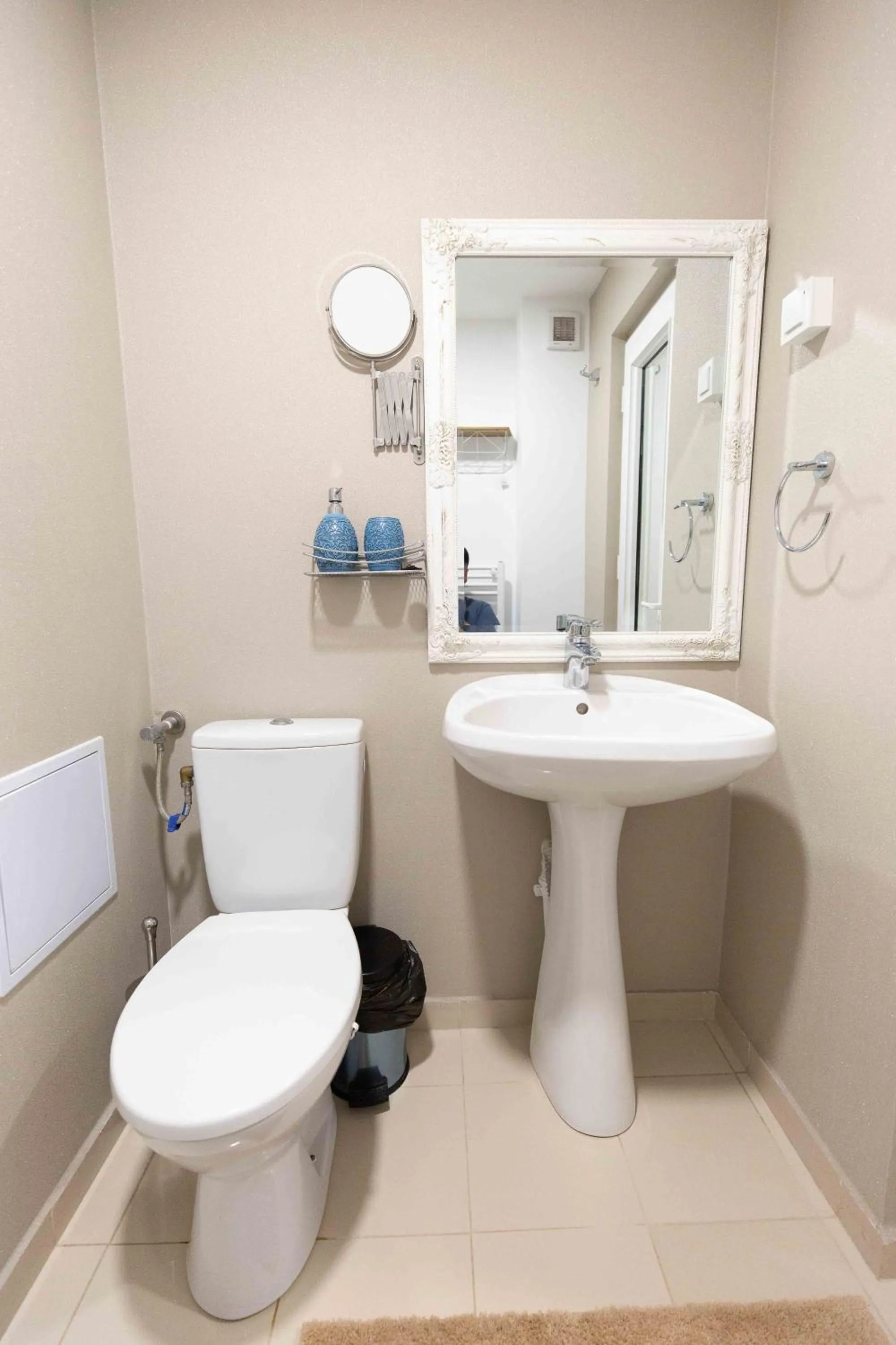 Shower in Hotel Evianne Boutique