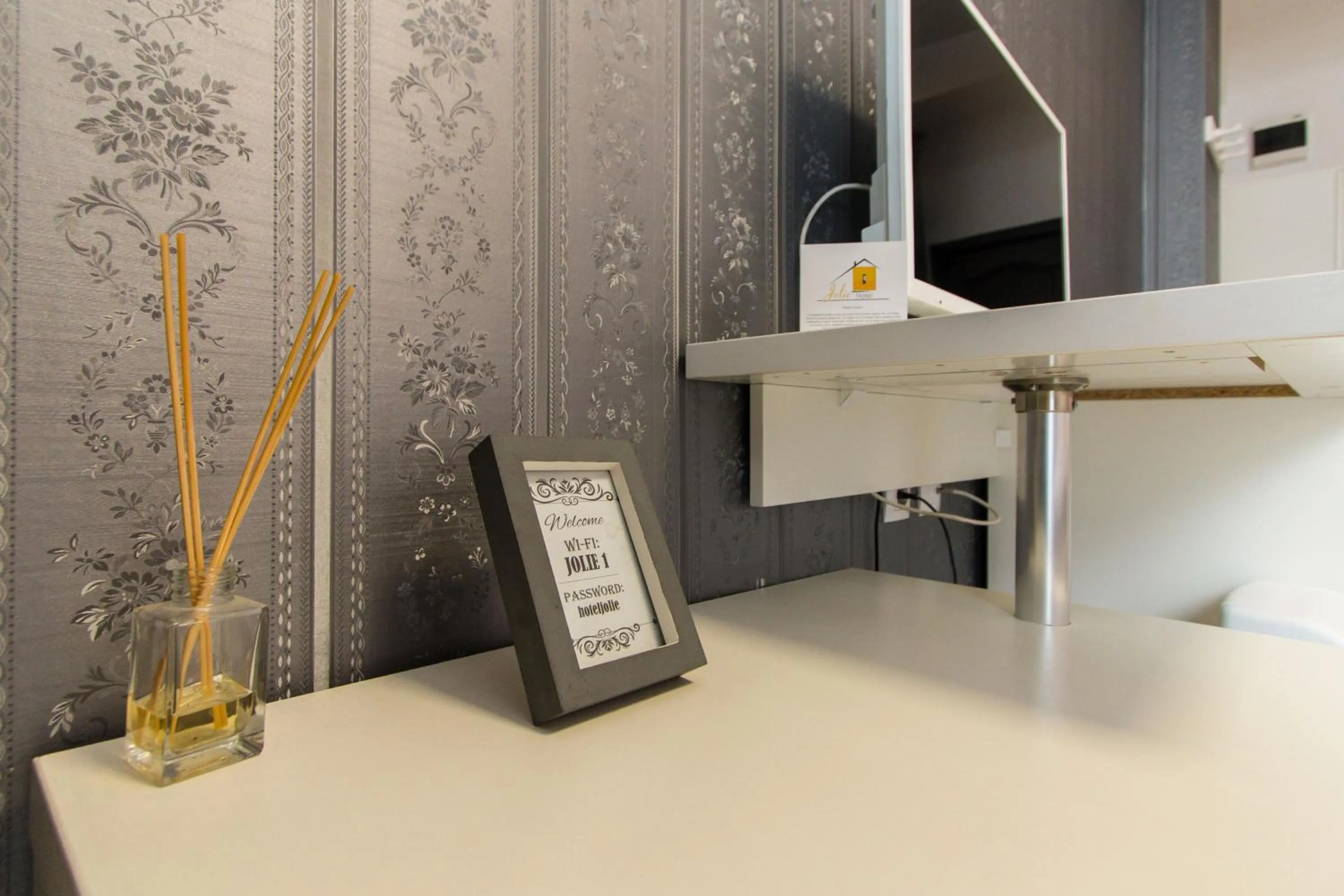 Photo of the whole room in Hotel Evianne Boutique