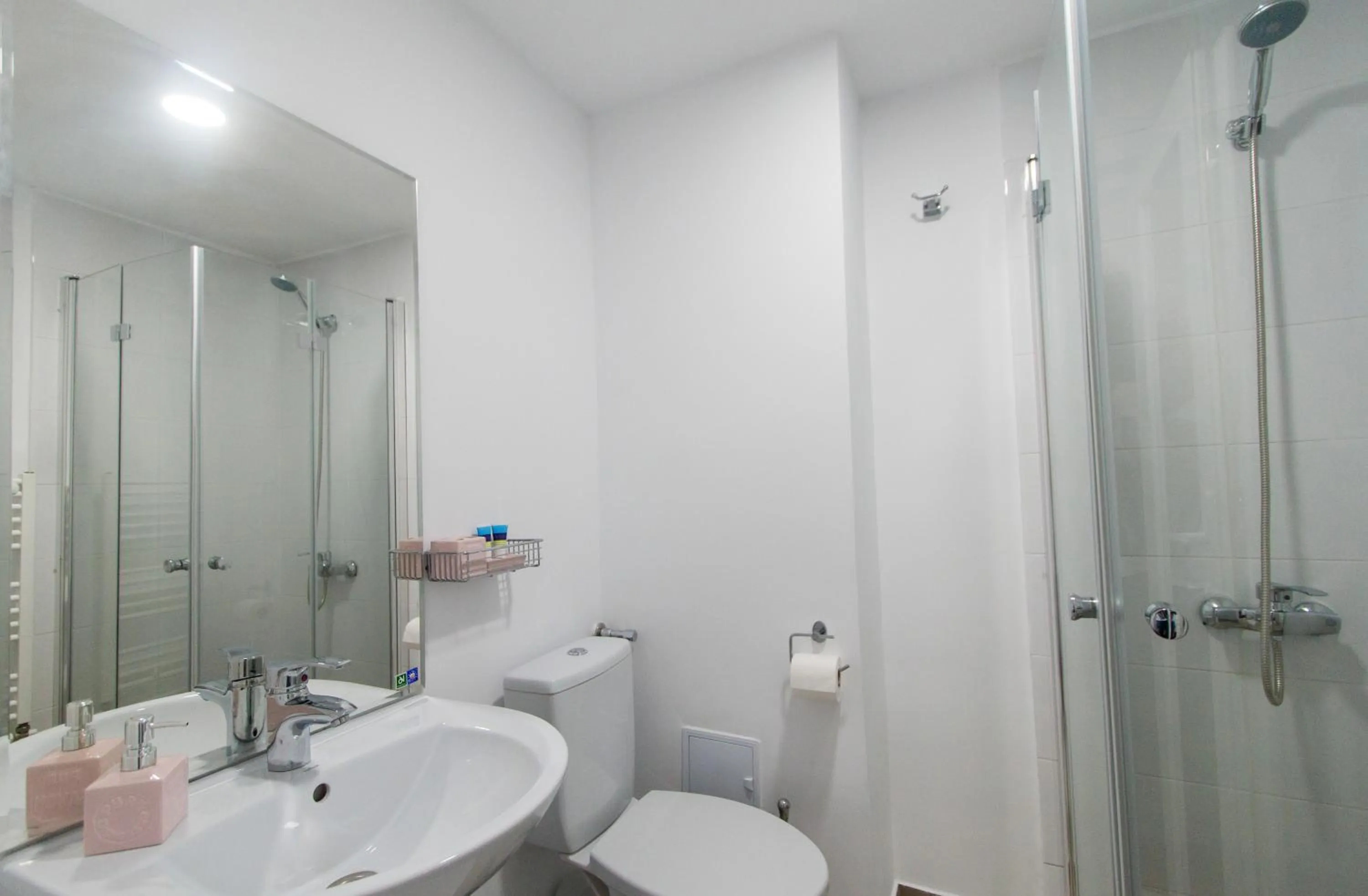 Photo of the whole room in Hotel Evianne Boutique