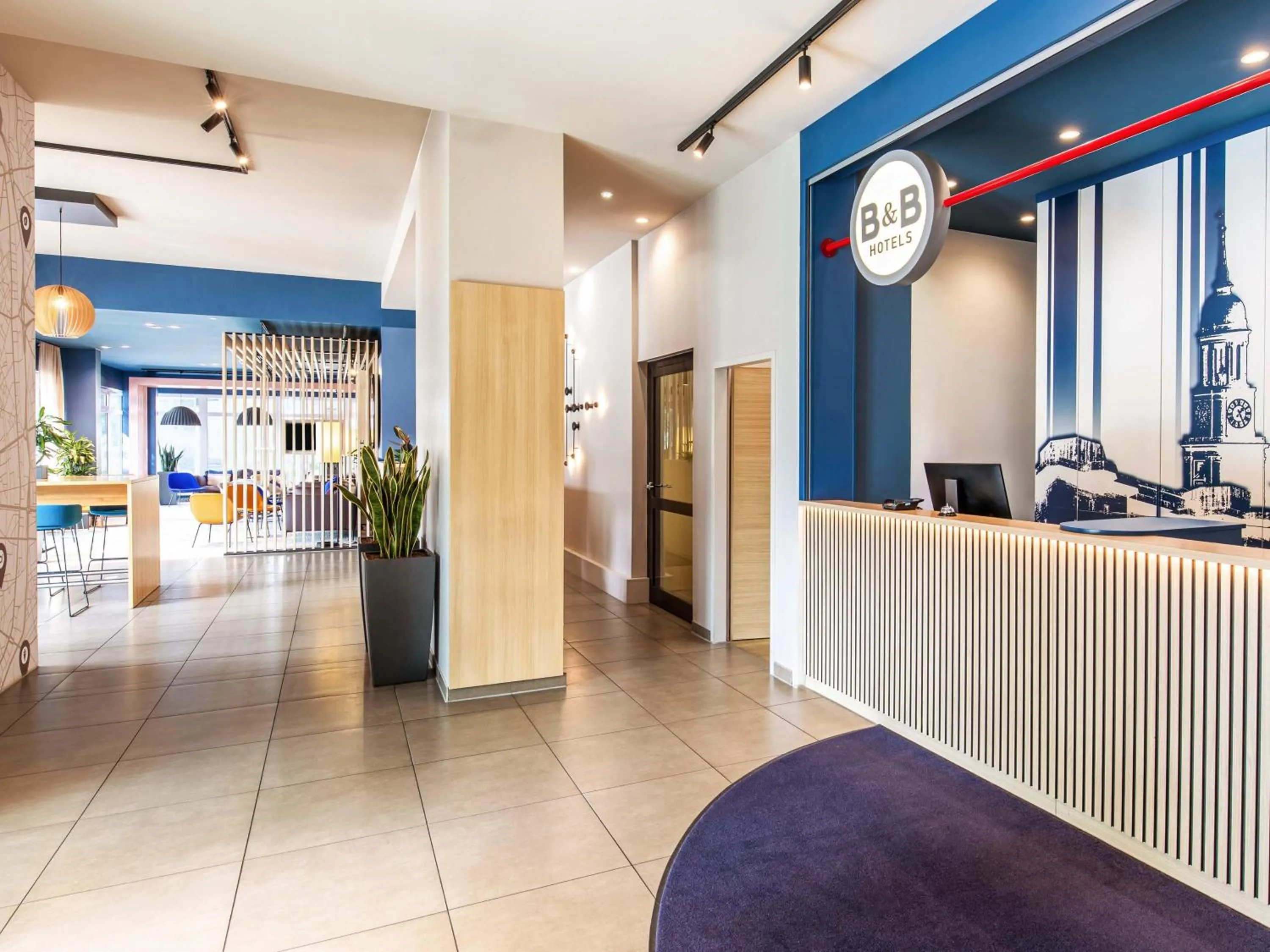 Lobby or reception in B&B Hotel Hamburg City-Ost