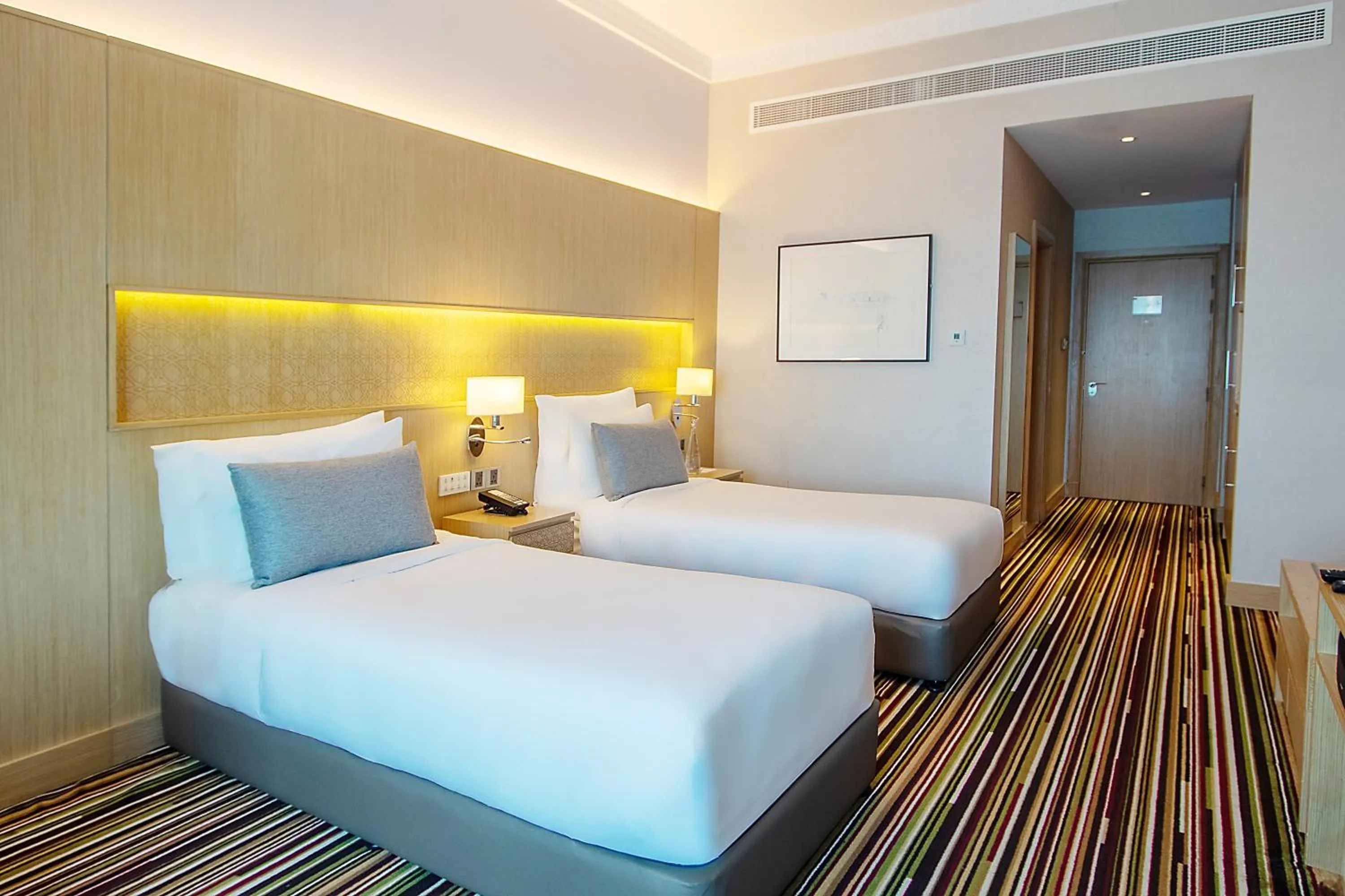 Bedroom, Bed in Naumi Hotel Dubai