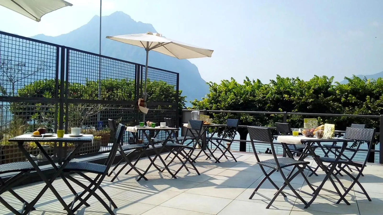 Property building in Iseo Lake - Rooms & Apartments