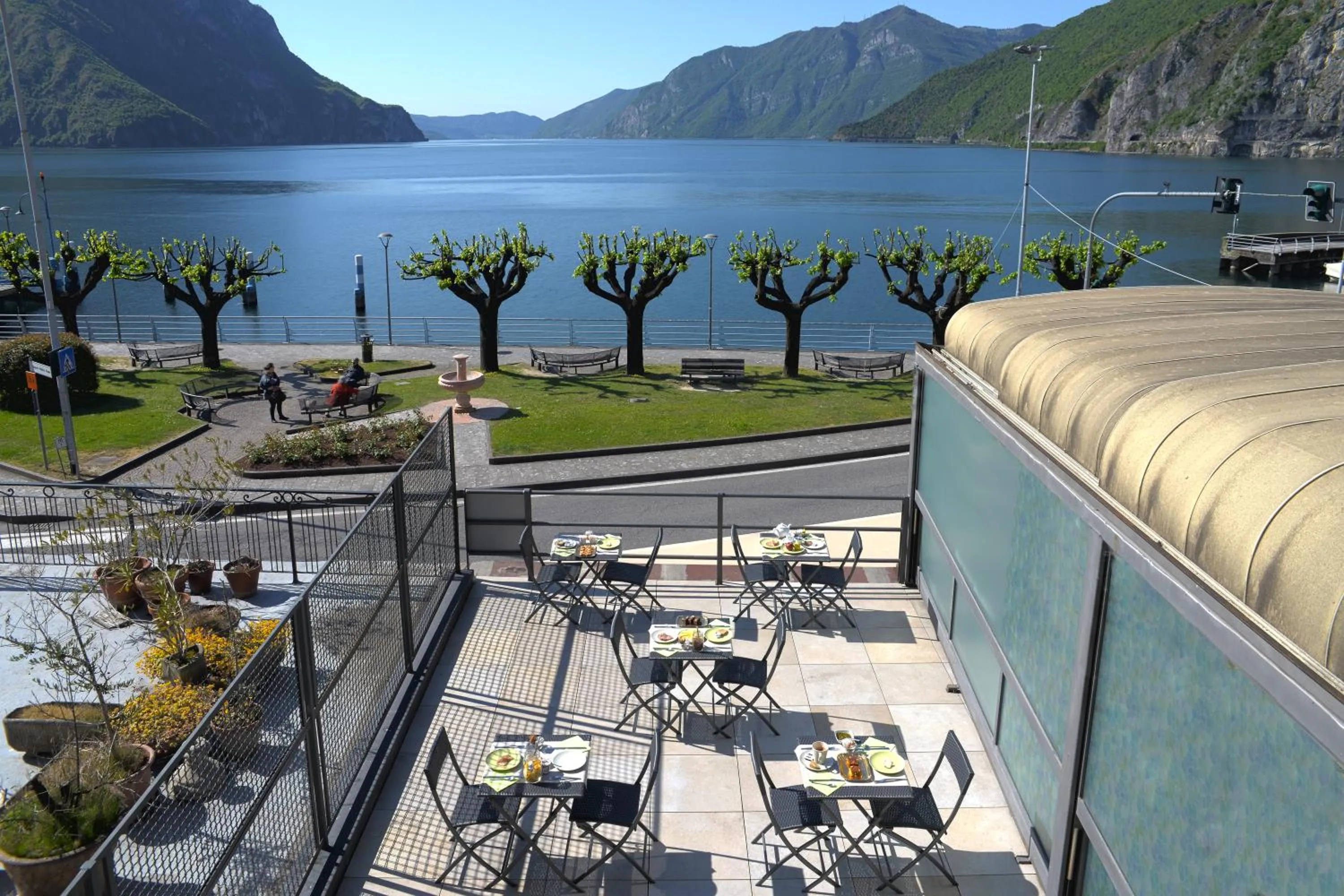 Natural landscape in Iseo Lake - Rooms & Apartments