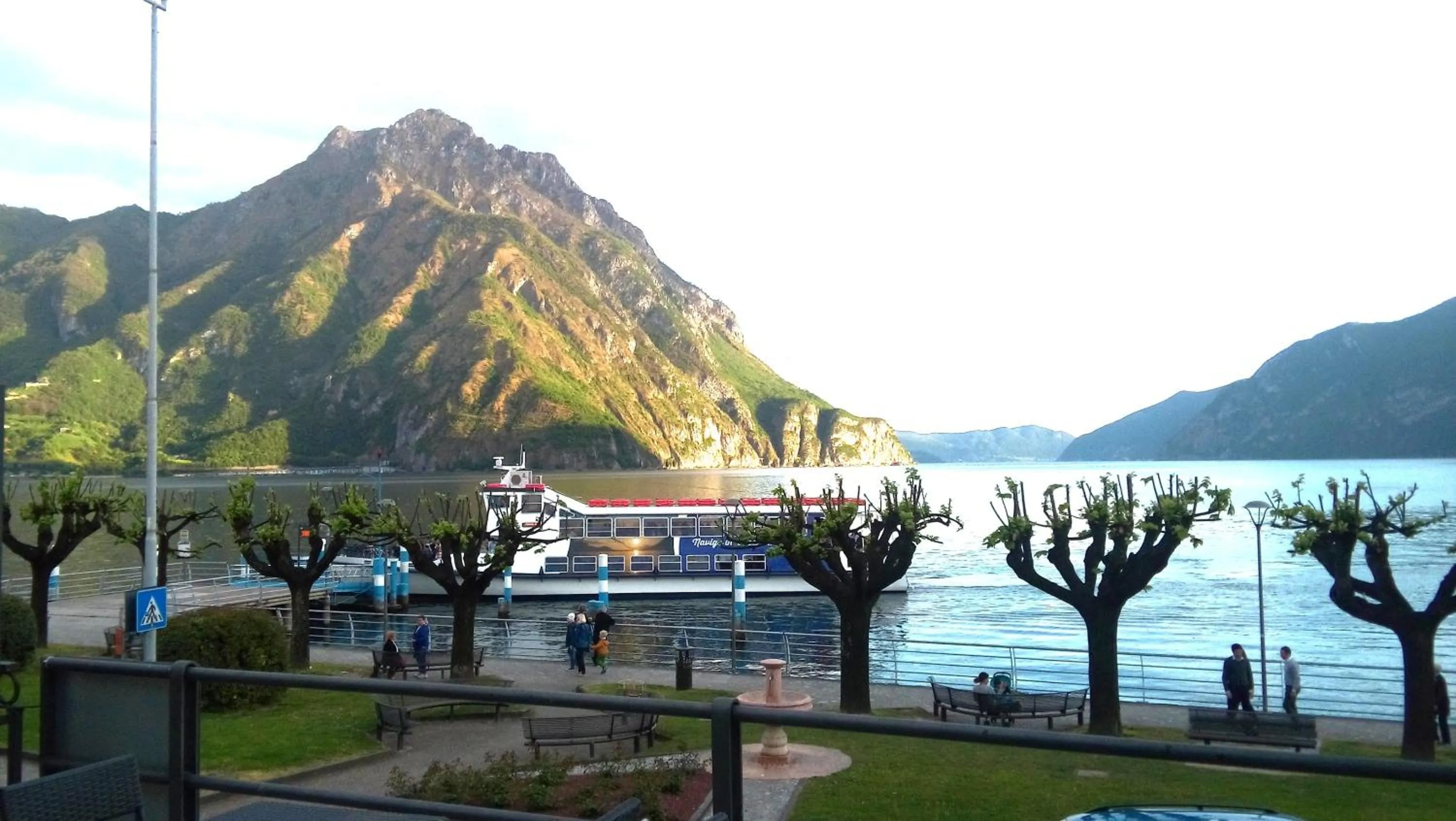 Natural landscape in Iseo Lake - Rooms & Apartments