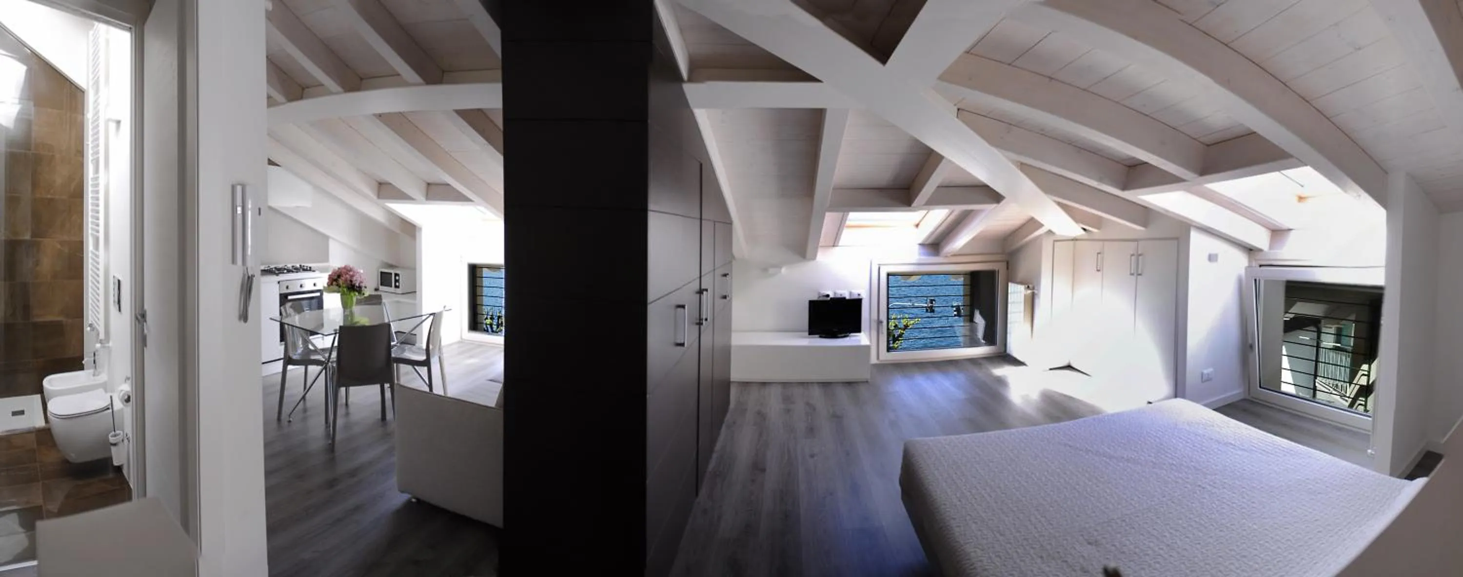 Photo of the whole room, Bed in Iseo Lake - Rooms & Apartments