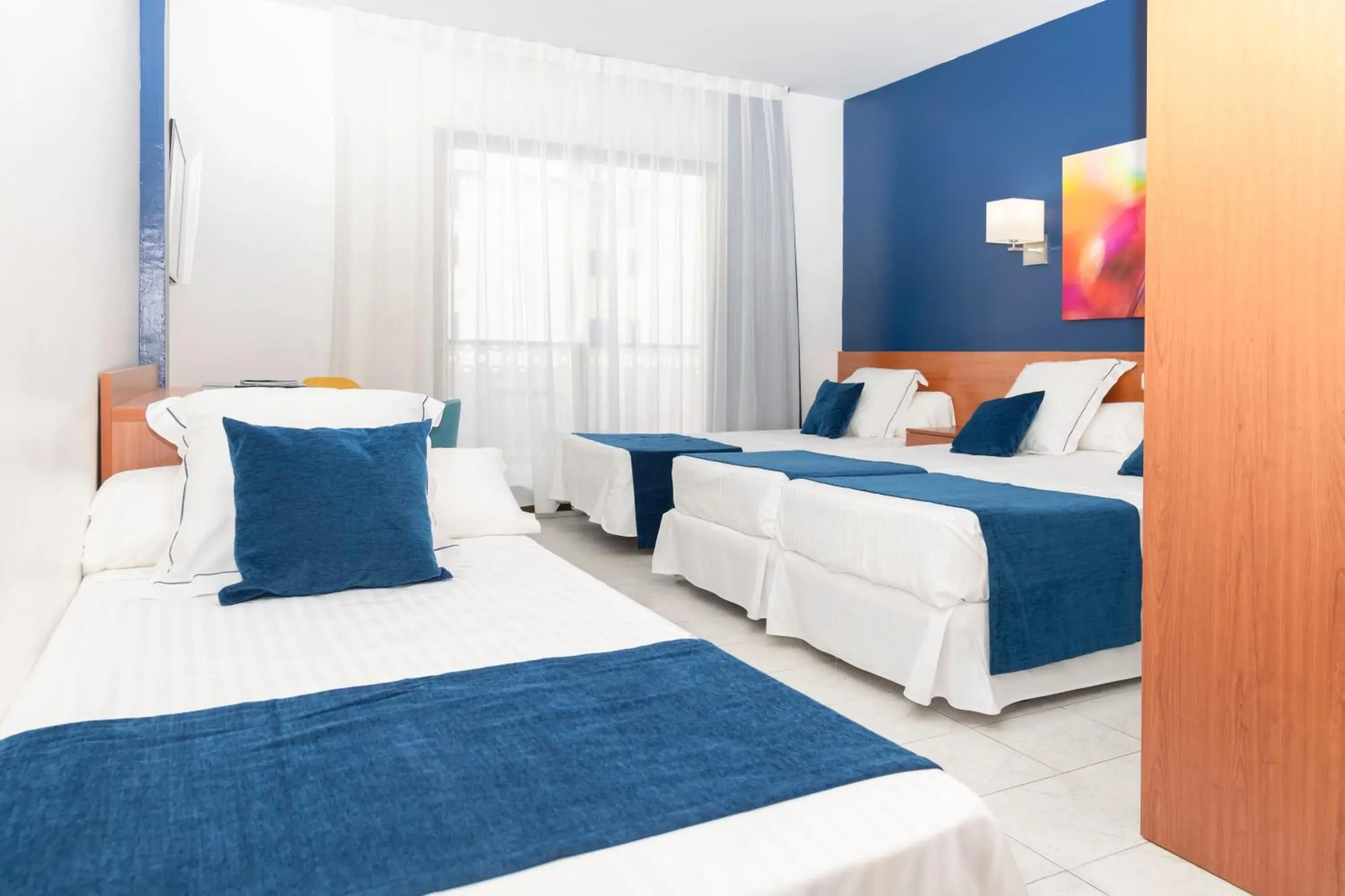 Quadruple Room (4 Adults) in Hotel Jaime I Quadruple Room (4 Adults) in Hotel Jaime I