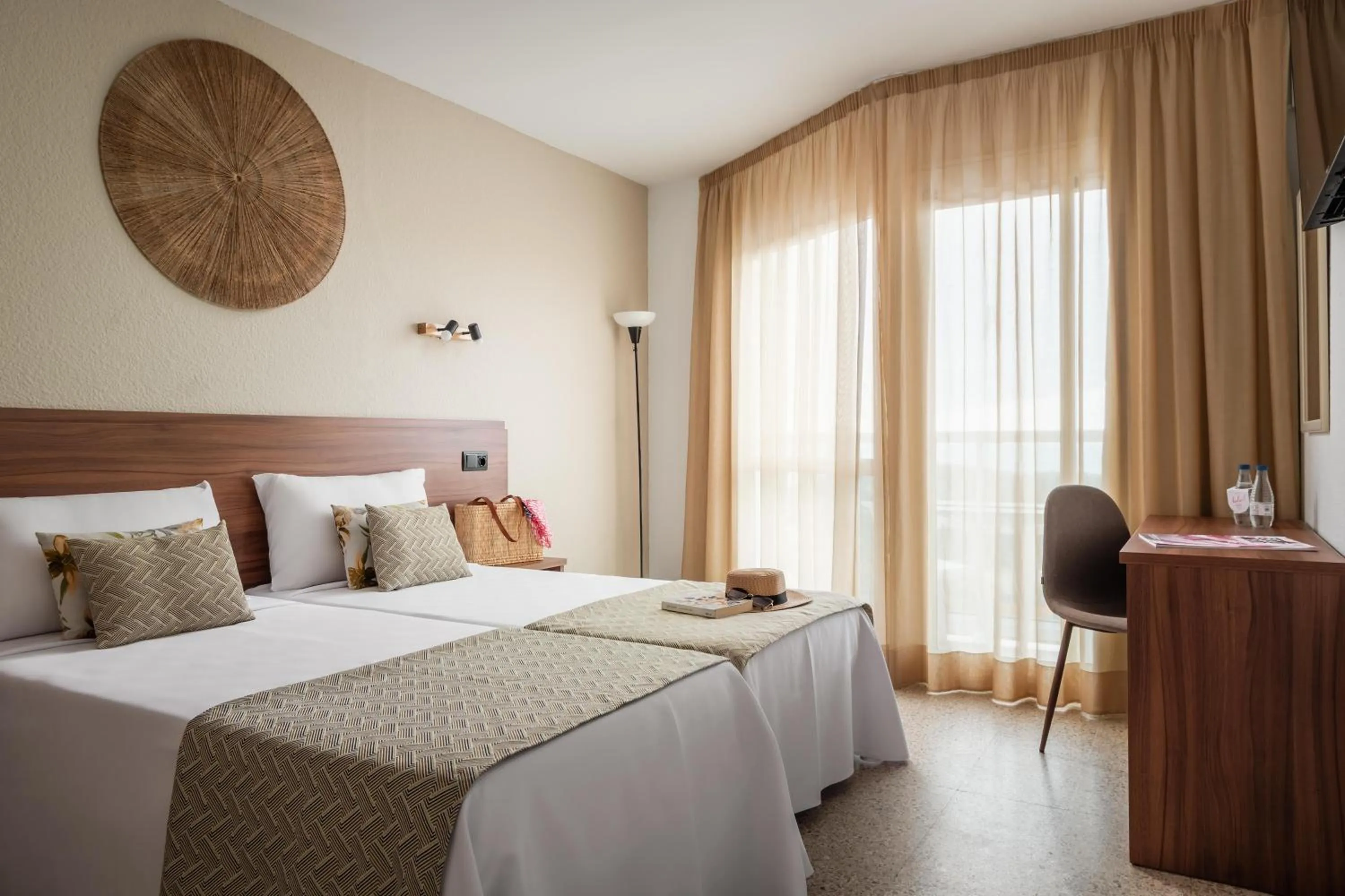 Photo of the whole room, Bed in ALEGRIA Cartago Nova