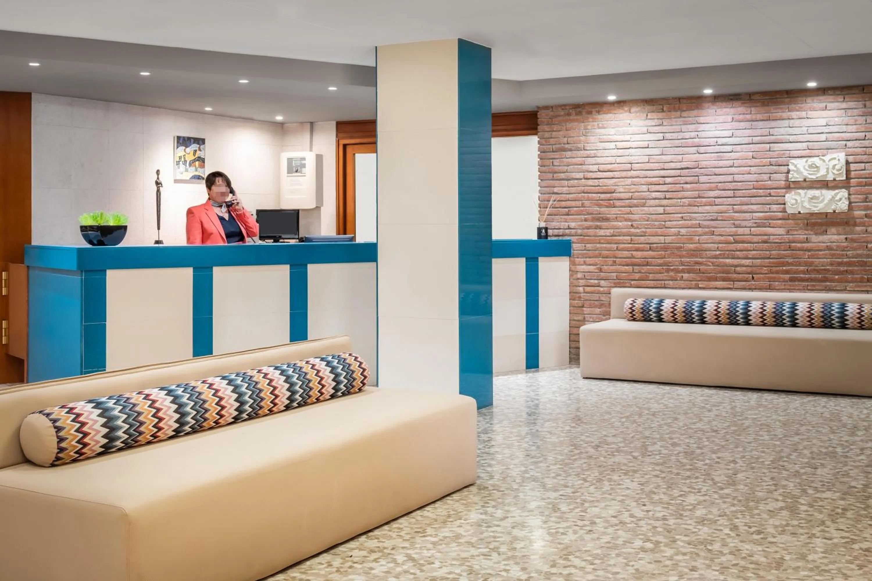 Lobby or reception in ALEGRIA Cartago Nova