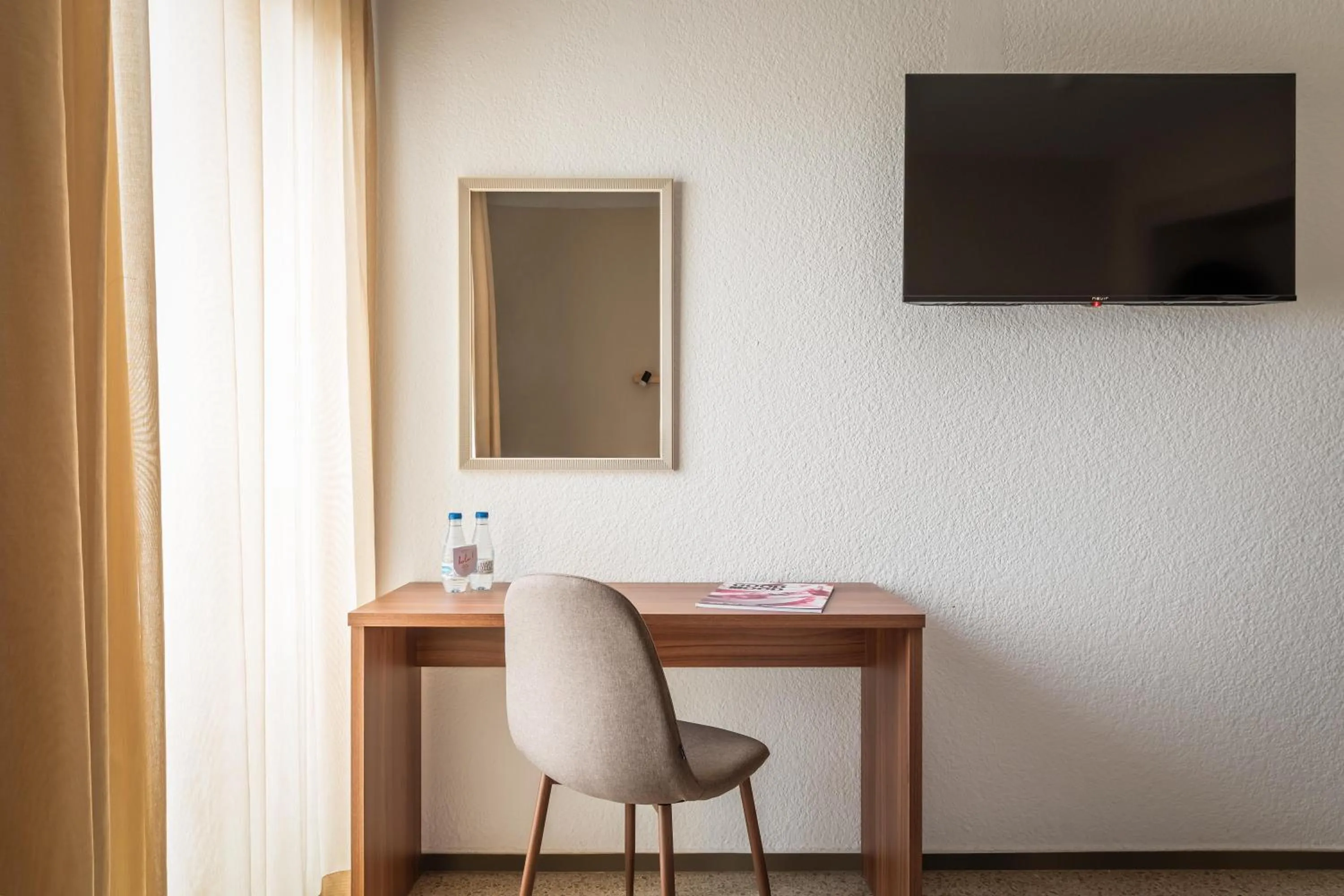 Photo of the whole room in ALEGRIA Cartago Nova