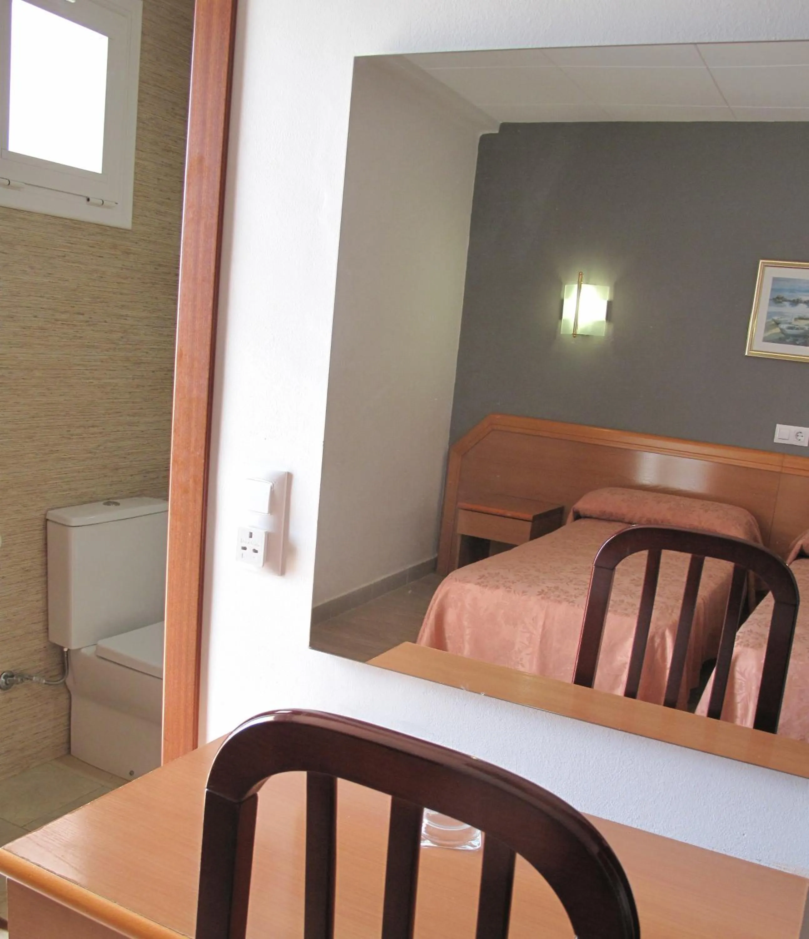 Seating area, Bed in Hotel Reymar