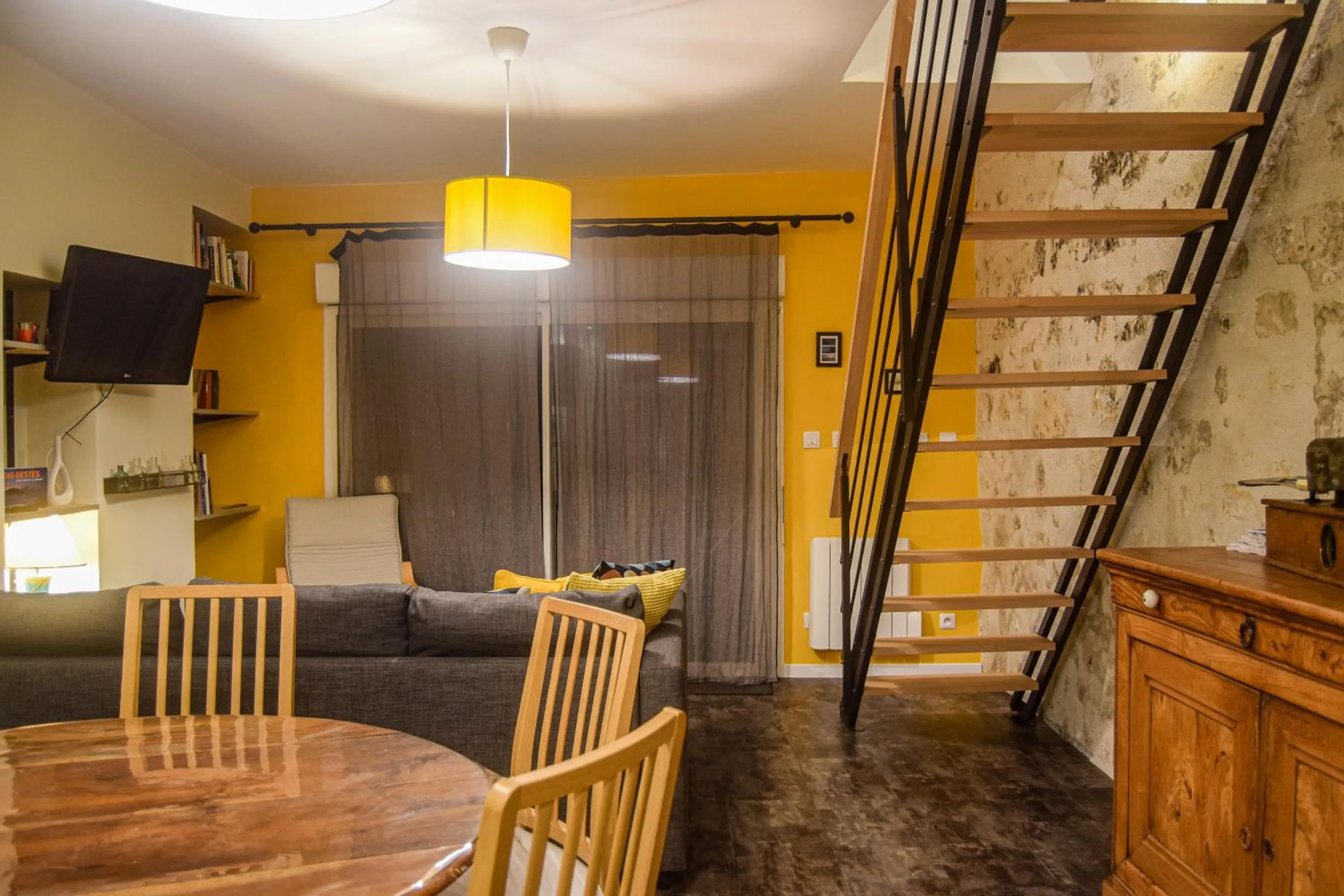 Decorative detail in Saumur Loire Chambres et Gîte