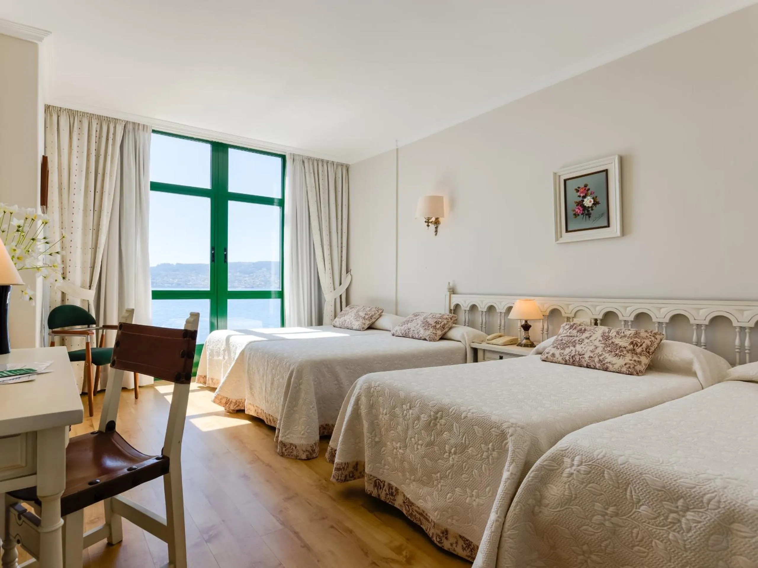 Bathroom, Bed in Hotel Stellamaris