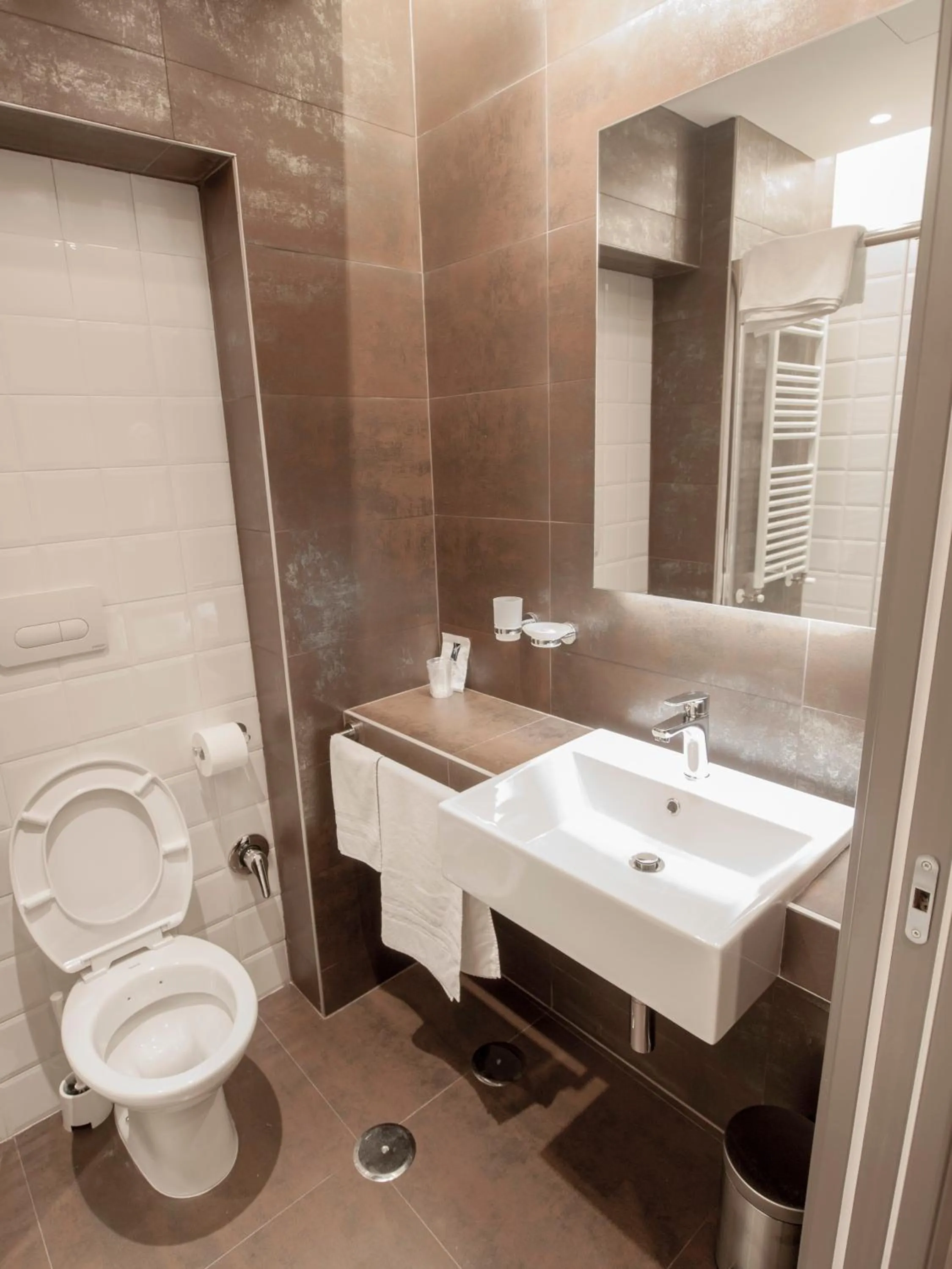 Bathroom in Novecento