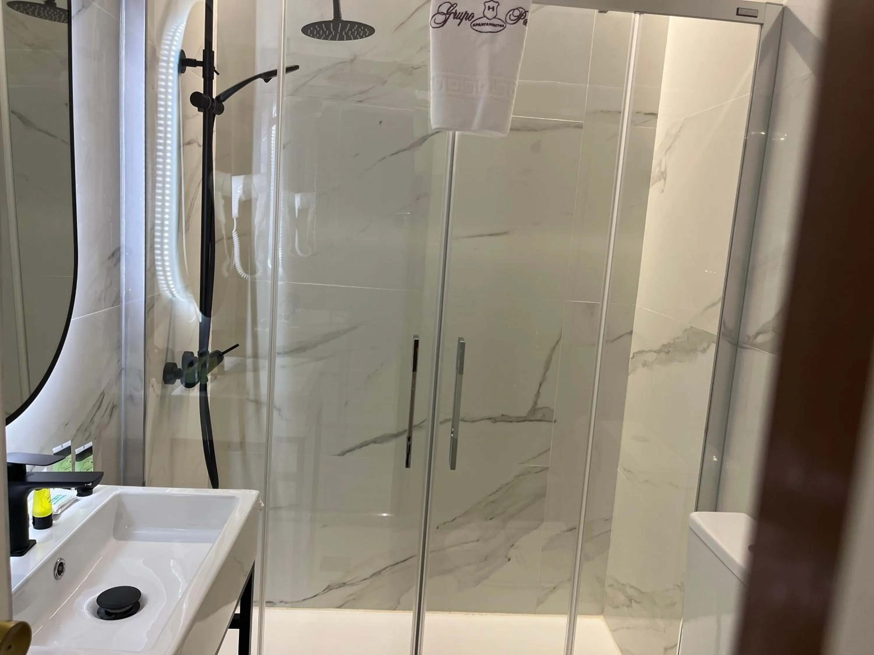 H Pelayo Noja Auto Check-In Rooms