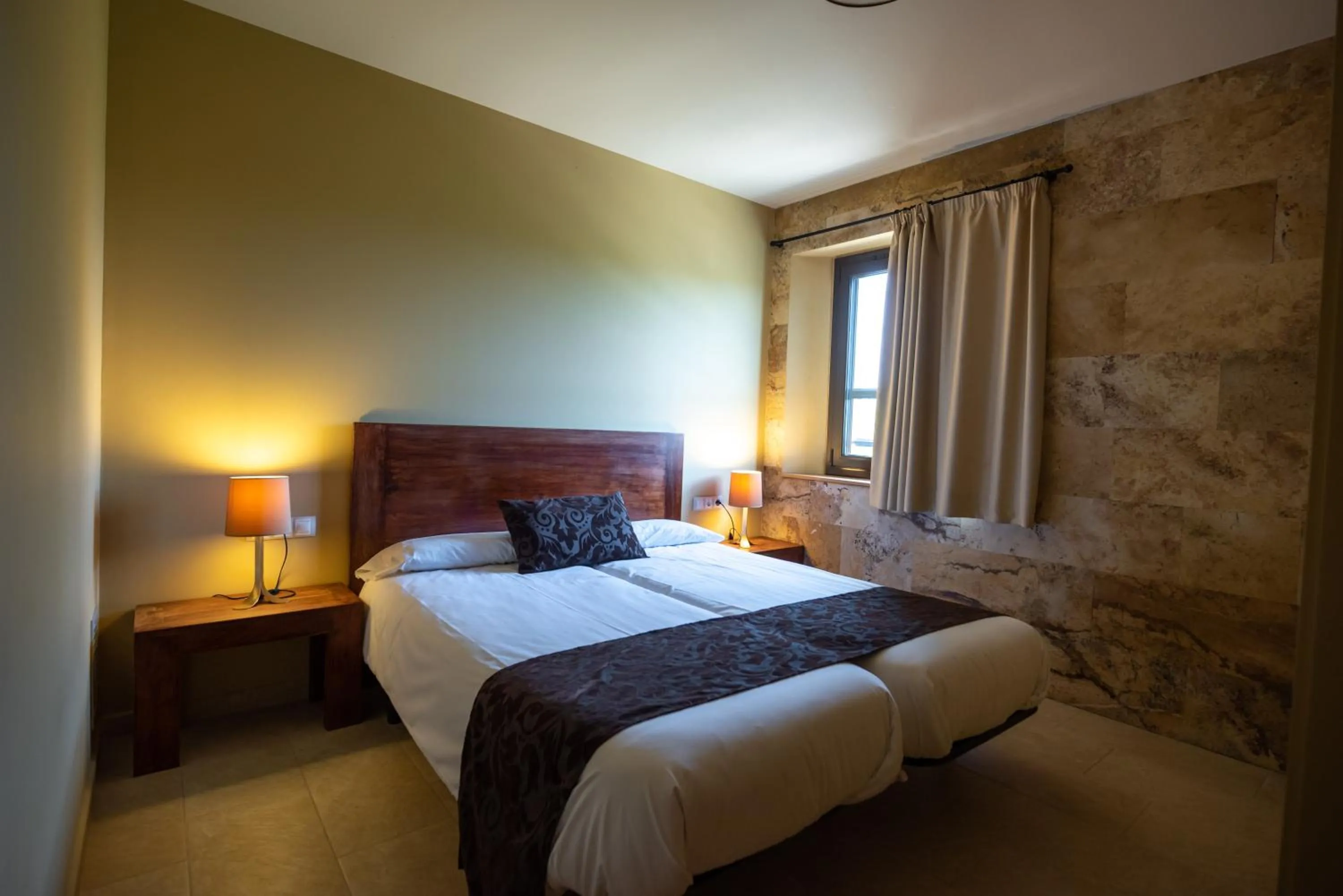 Bedroom, Bed in L'Arcada de Fares