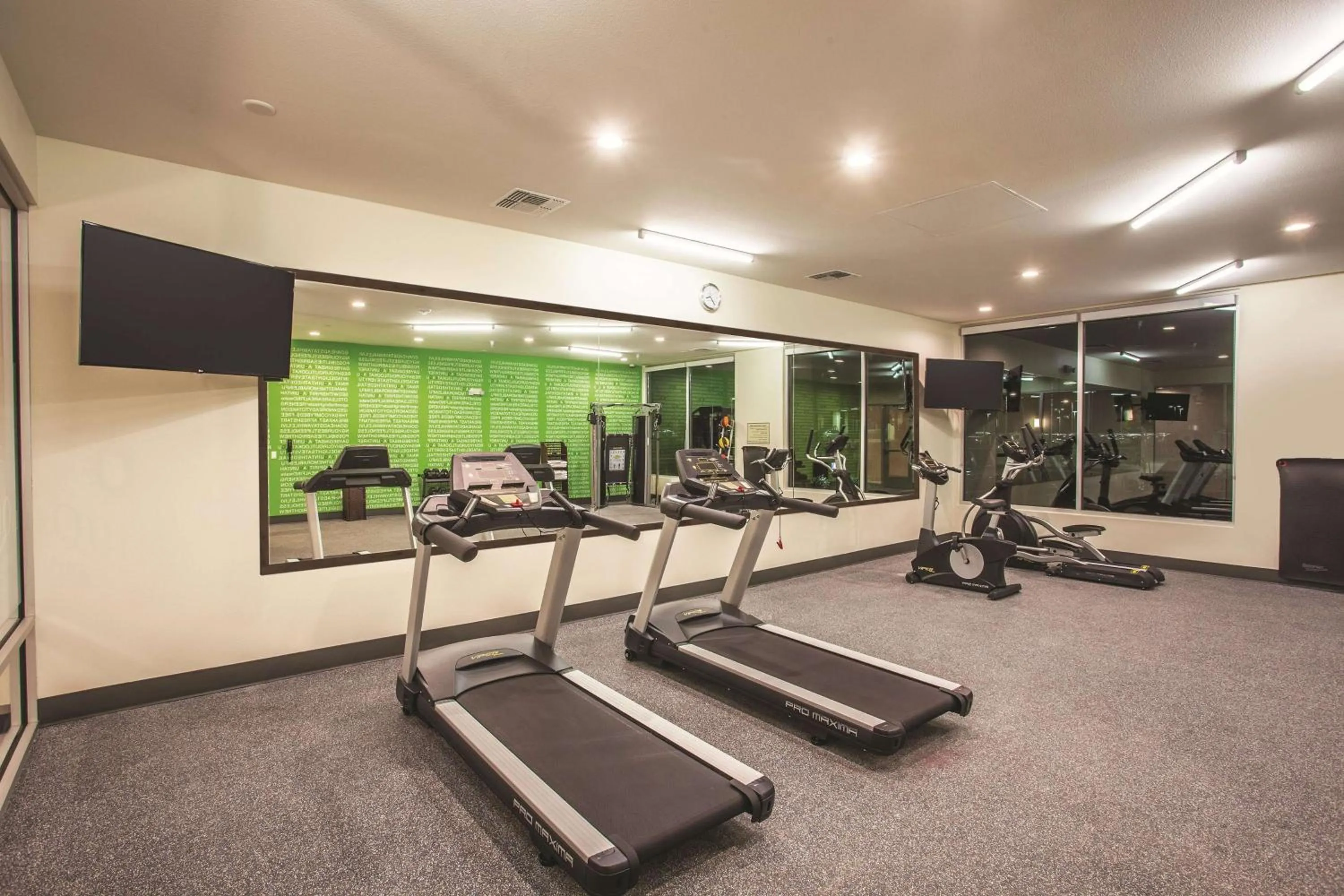 Fitness centre/facilities in La Quinta by Wyndham Morgan Hill-San Jose South