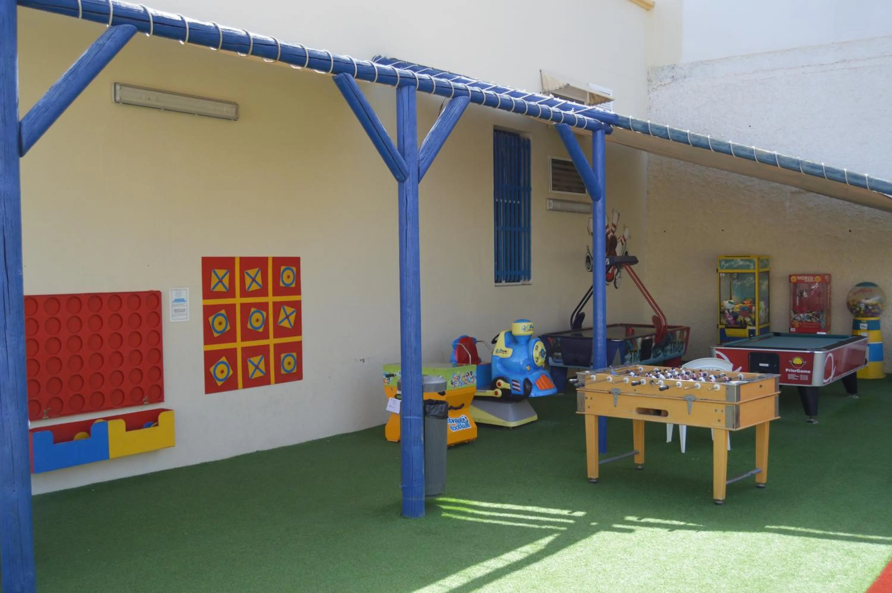 Day in Apartamentos Natural Park