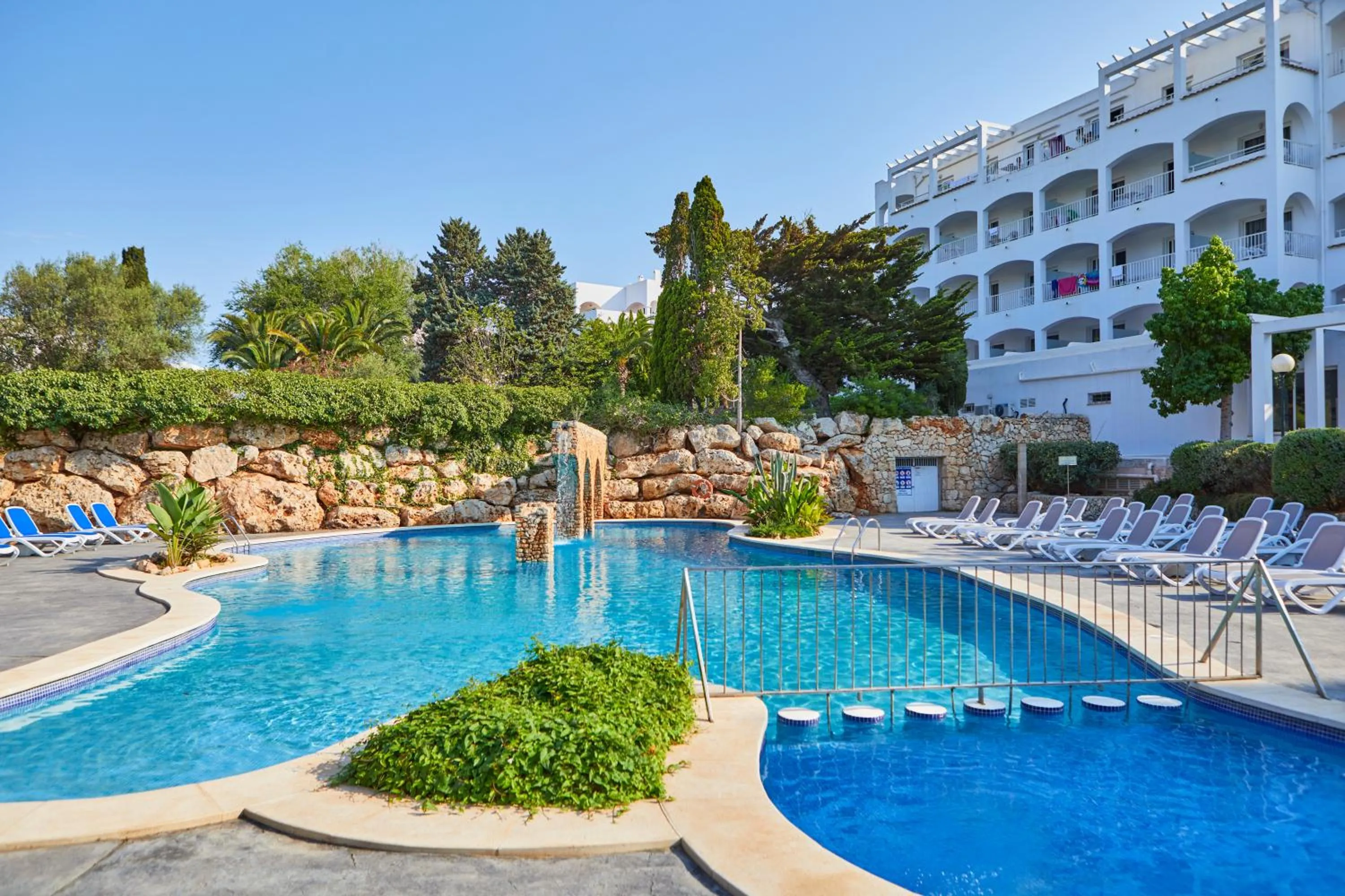 Swimming pool in OLA Apartamentos Cala d'Or